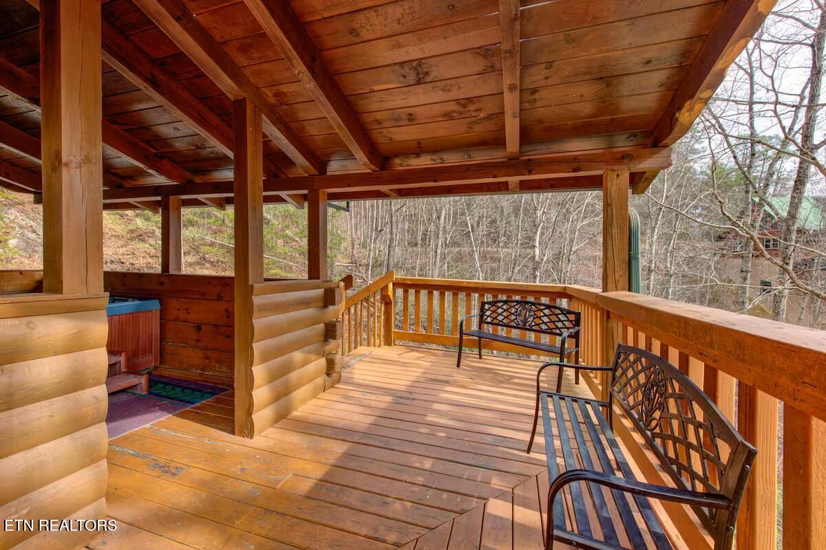 817 Boone Acres Lane Pigeon Forge TN 37863