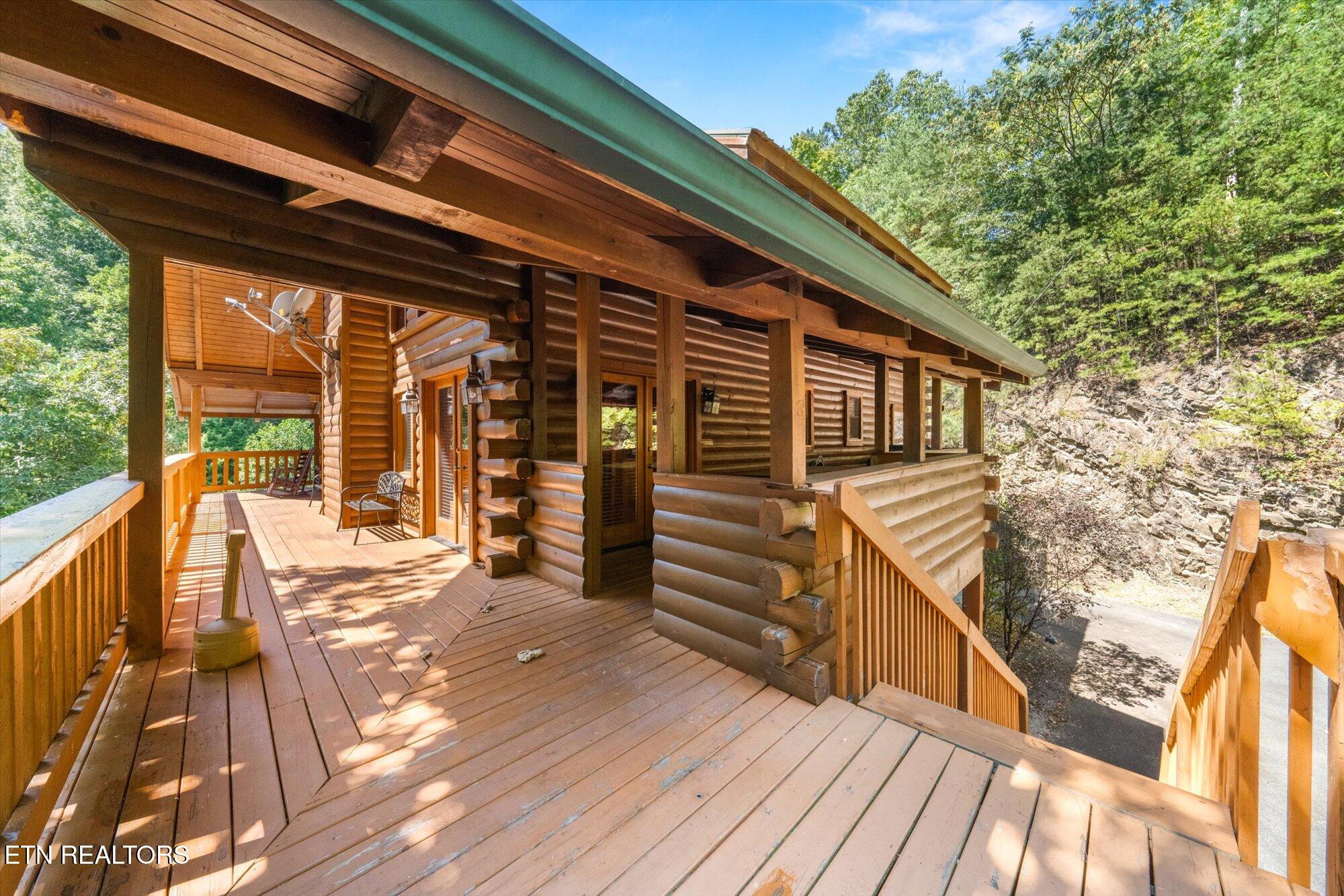 817 Boone Acres Lane Pigeon Forge TN 37863
