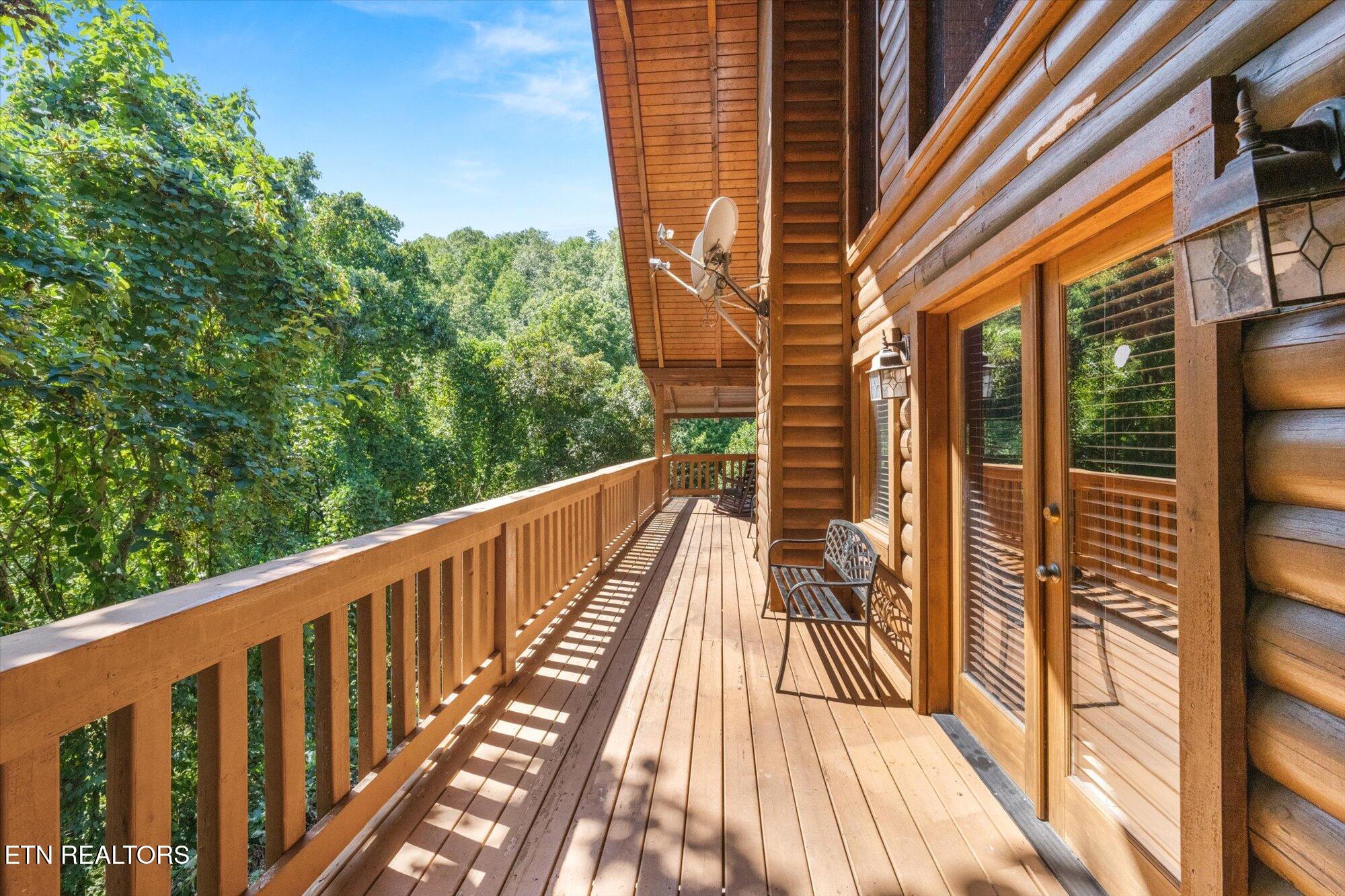 817 Boone Acres Lane Pigeon Forge TN 37863