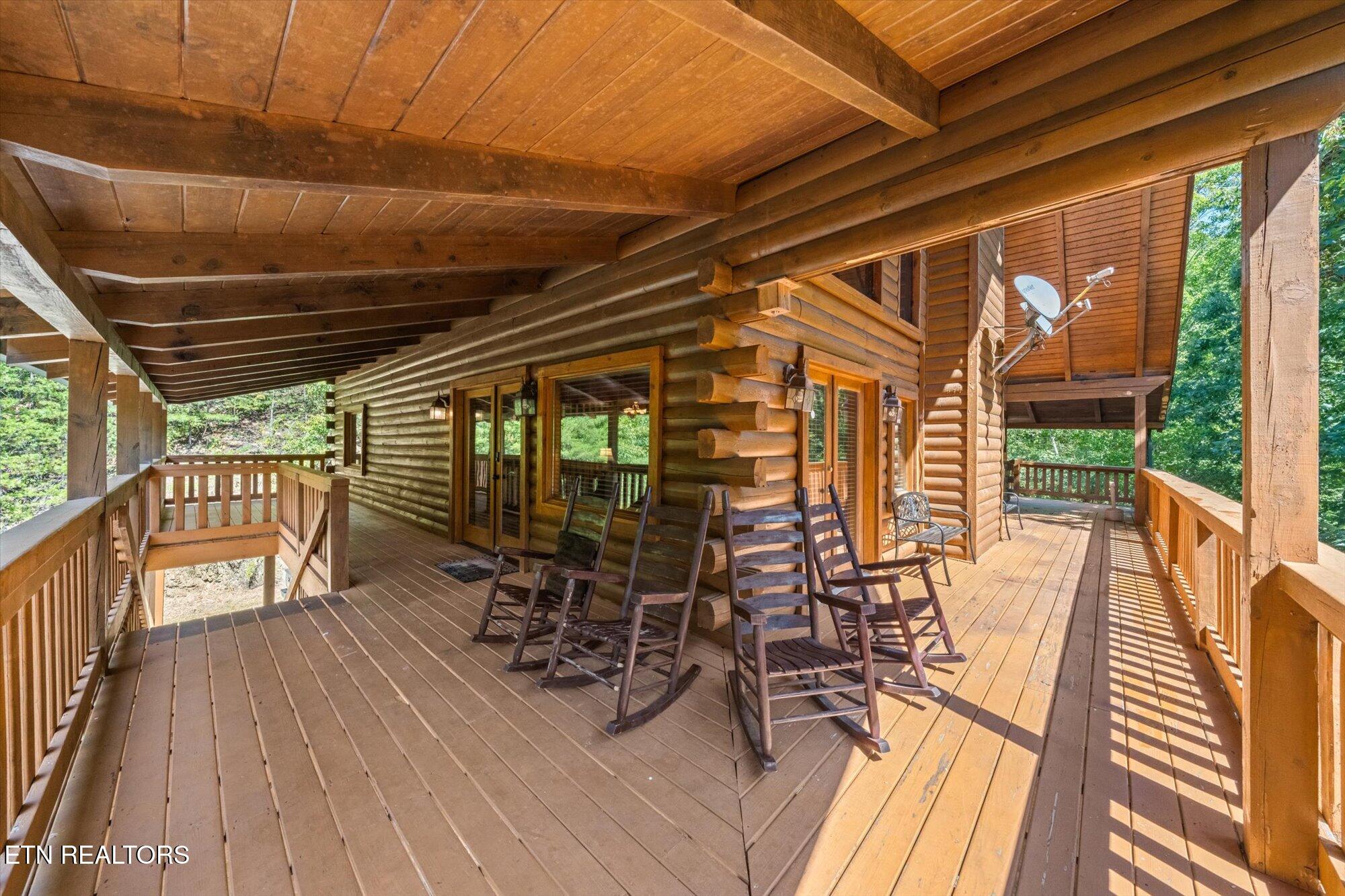 817 Boone Acres Lane Pigeon Forge TN 37863