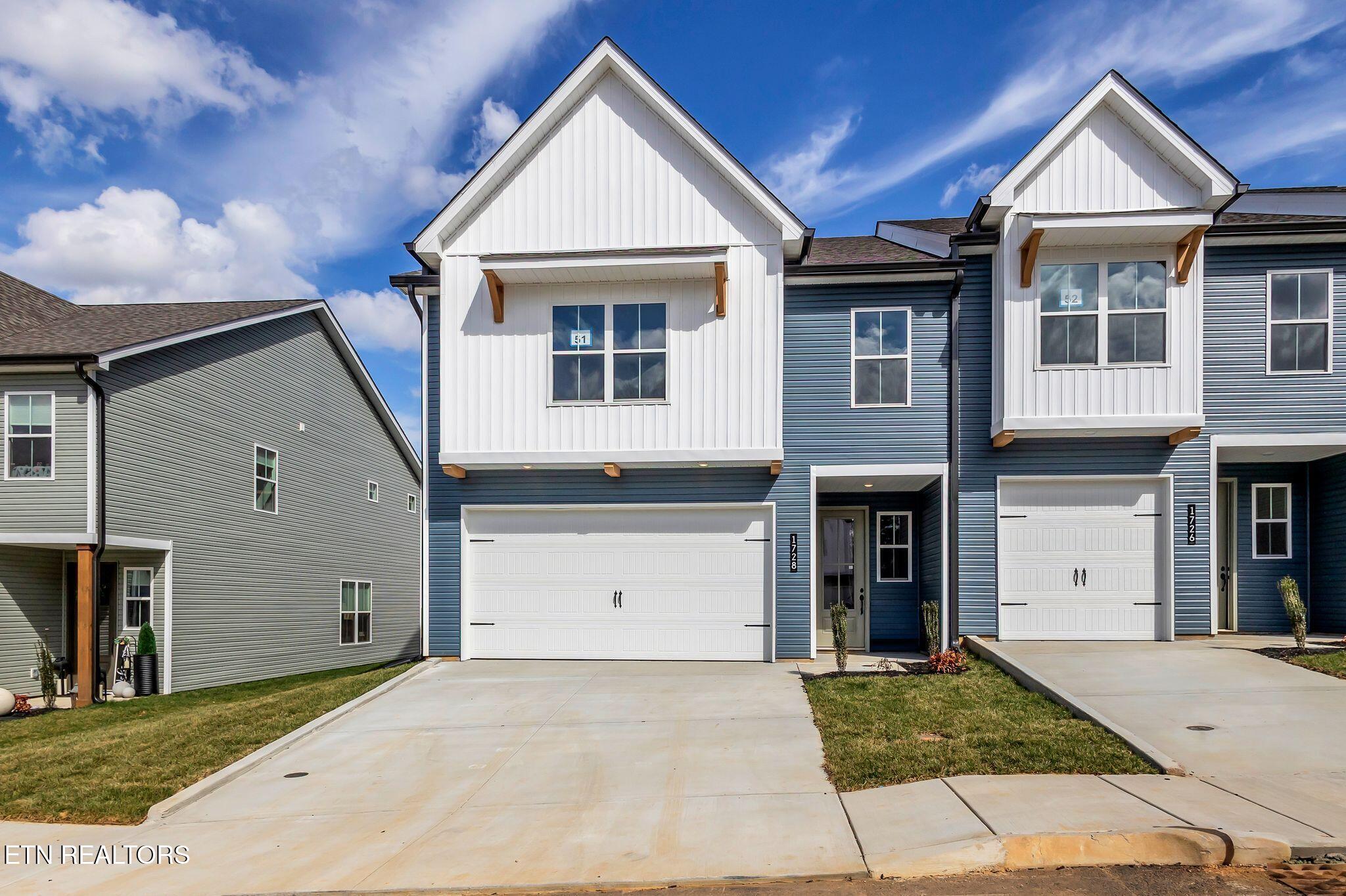 1728 Lateglow Way Knoxville TN 37931