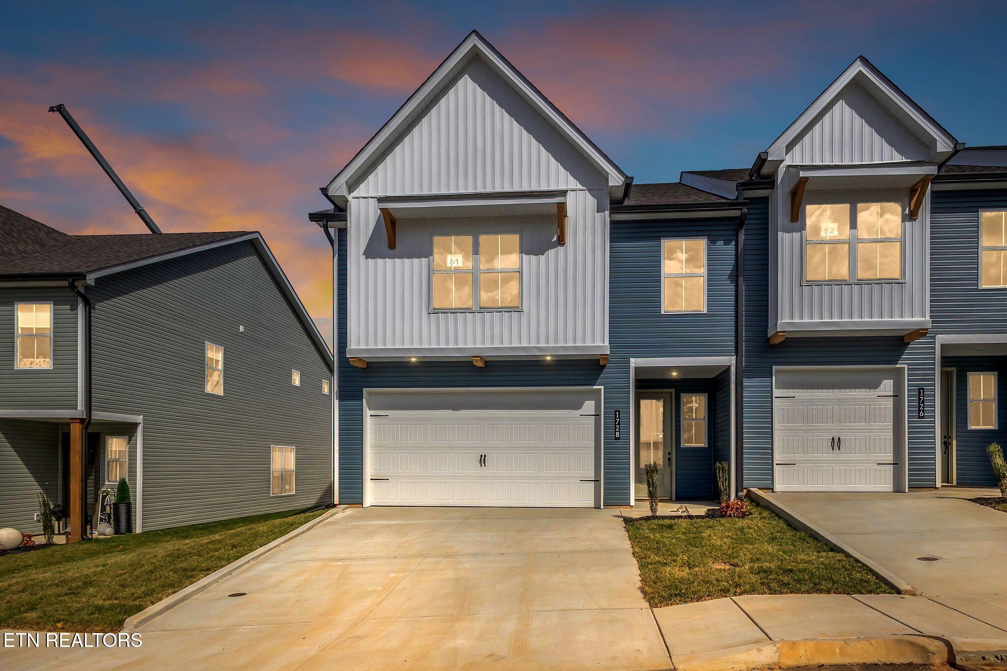 1728 Lateglow Way Knoxville TN 37931