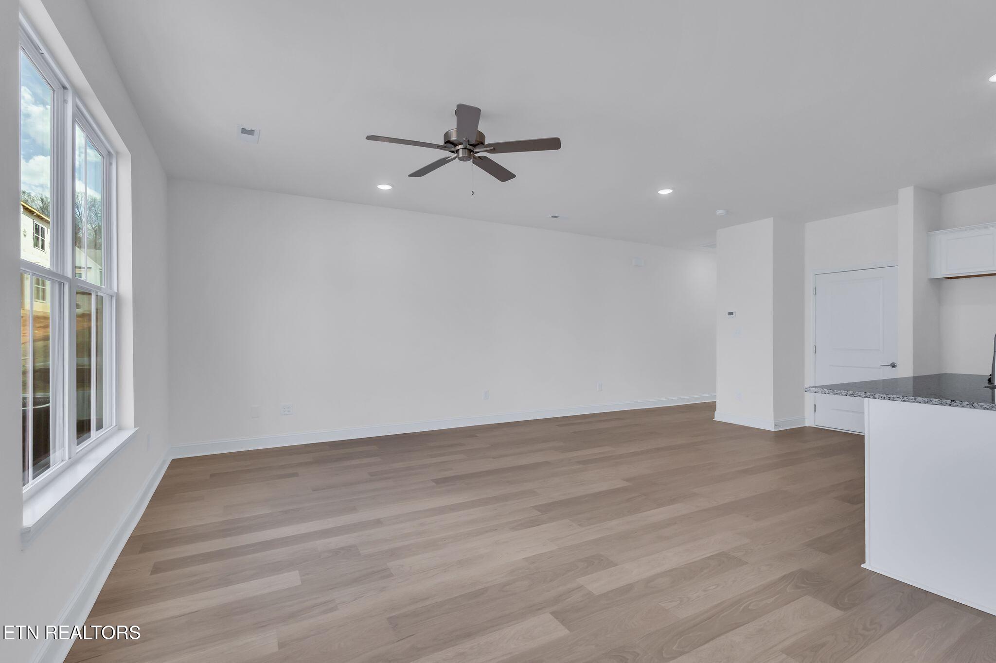 1728 Lateglow Way Knoxville TN 37931