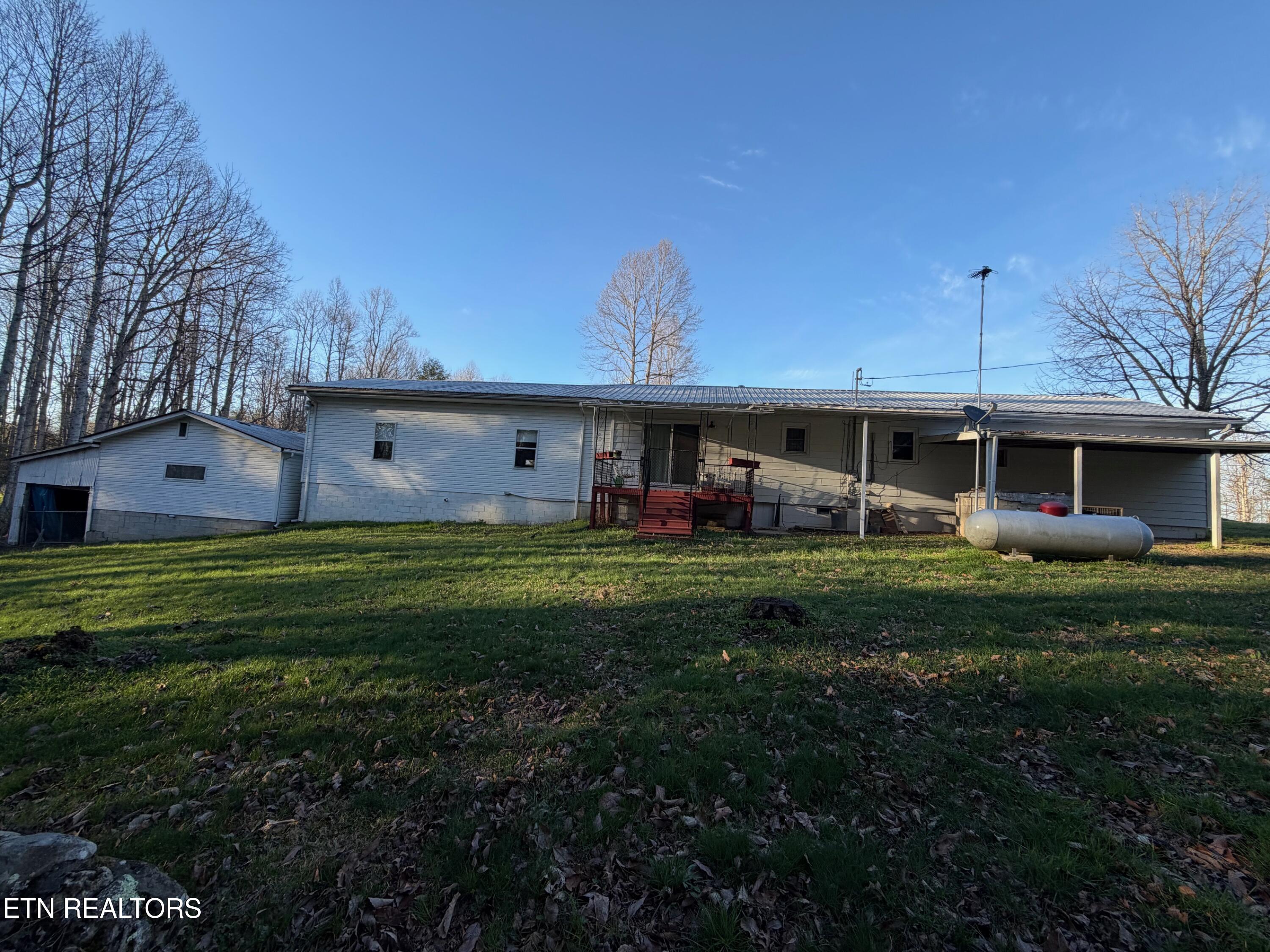 3514 Mount Helen Road Allardt TN 38504