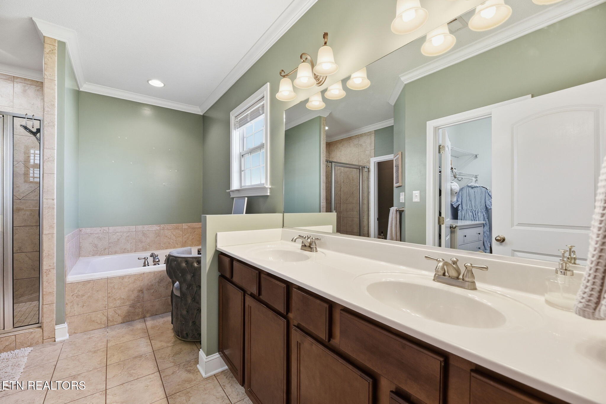 1745 Point Wood Drive Knoxville TN 37920