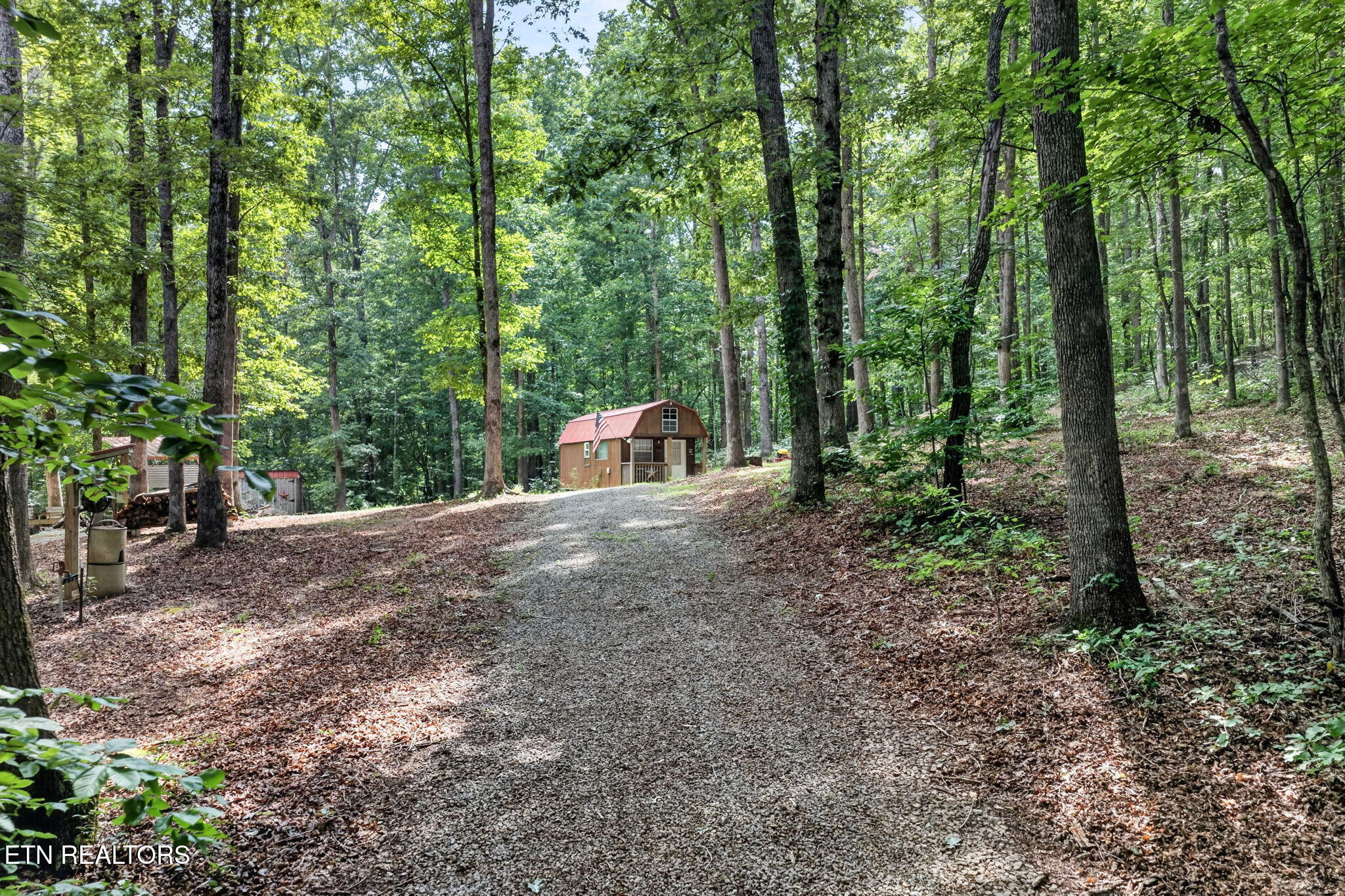 4207 Chapel Hill Road Crawford TN 38554