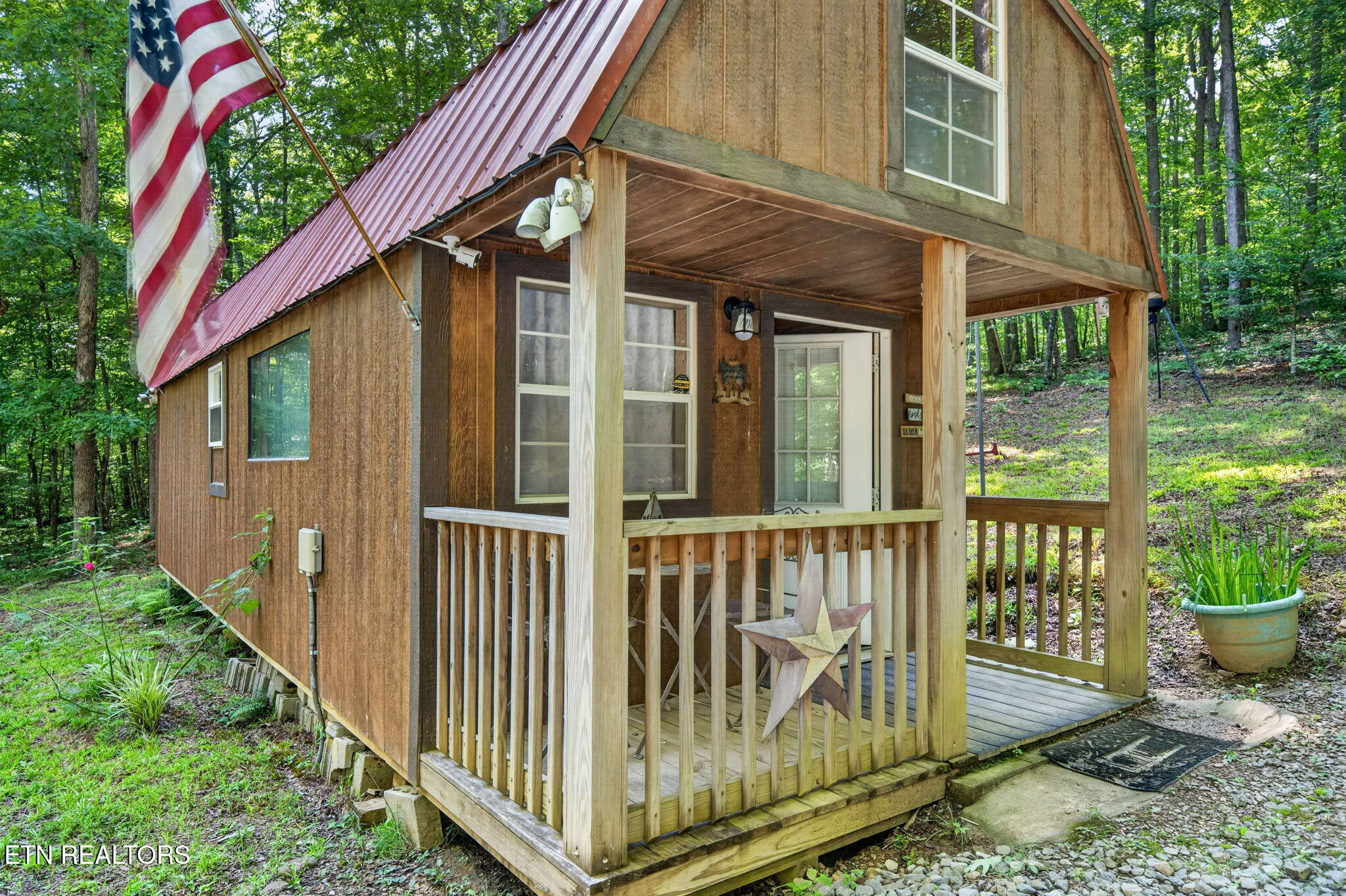 4207 Chapel Hill Road Crawford TN 38554