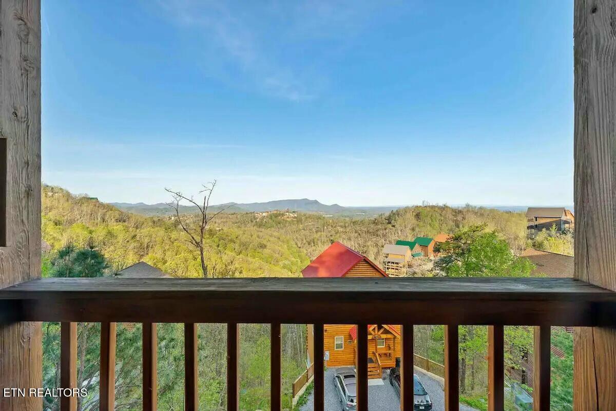 2313 Fox Berry Way Sevierville TN 37876