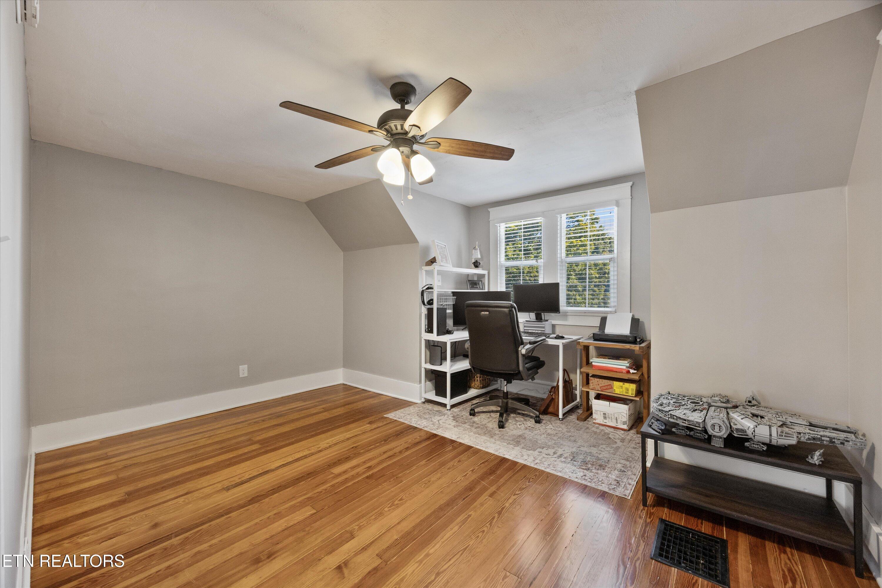 517 Balsam Drive Knoxville TN 37918