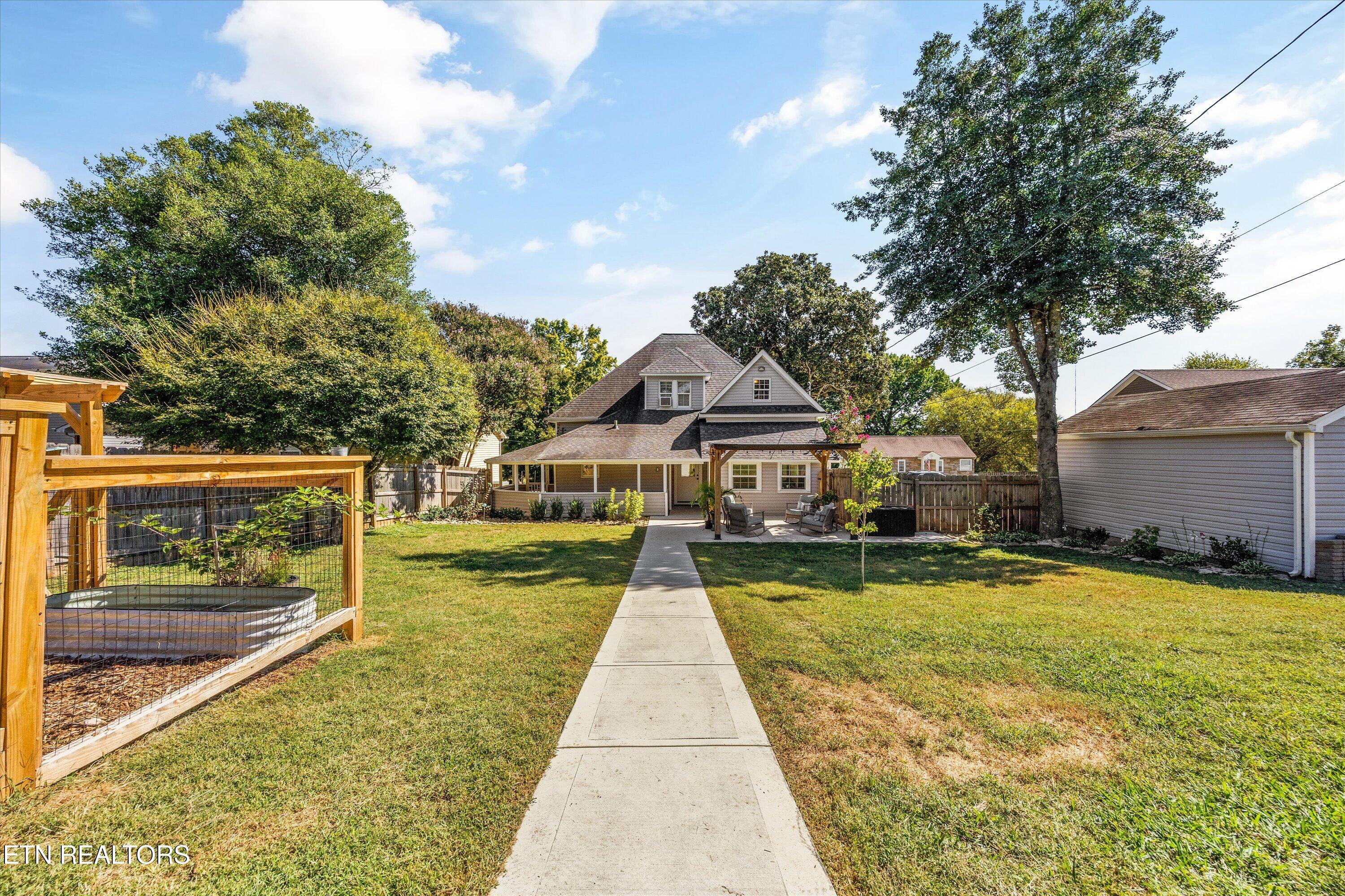 517 Balsam Drive Knoxville TN 37918