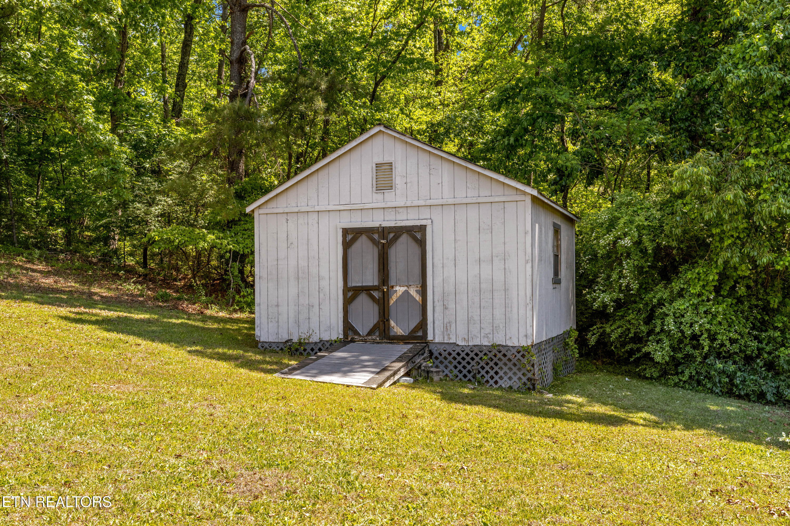2427 Leann Circle Chattanooga TN 37406