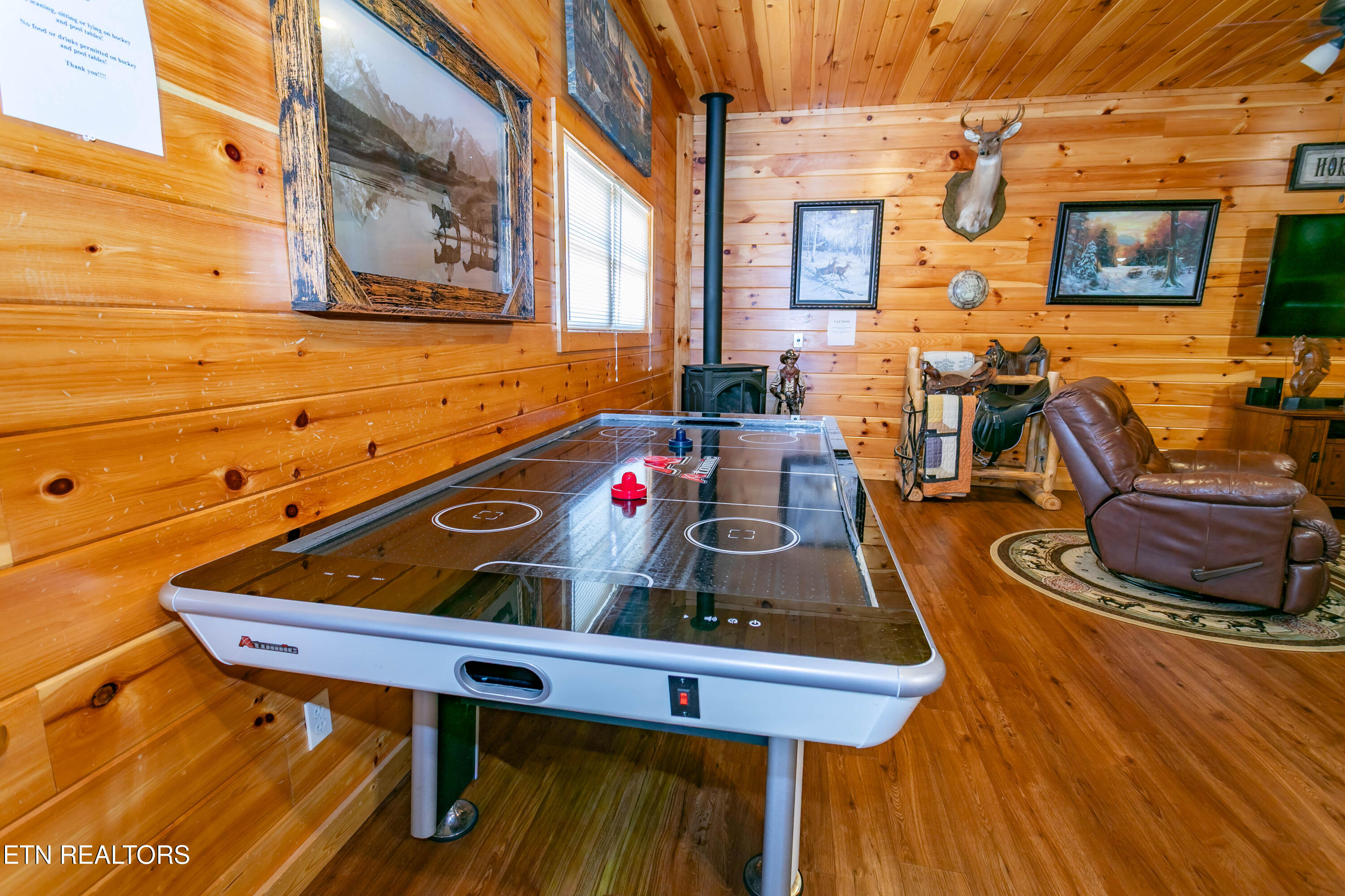4112 Harvest Moon Road Sevierville TN 37862