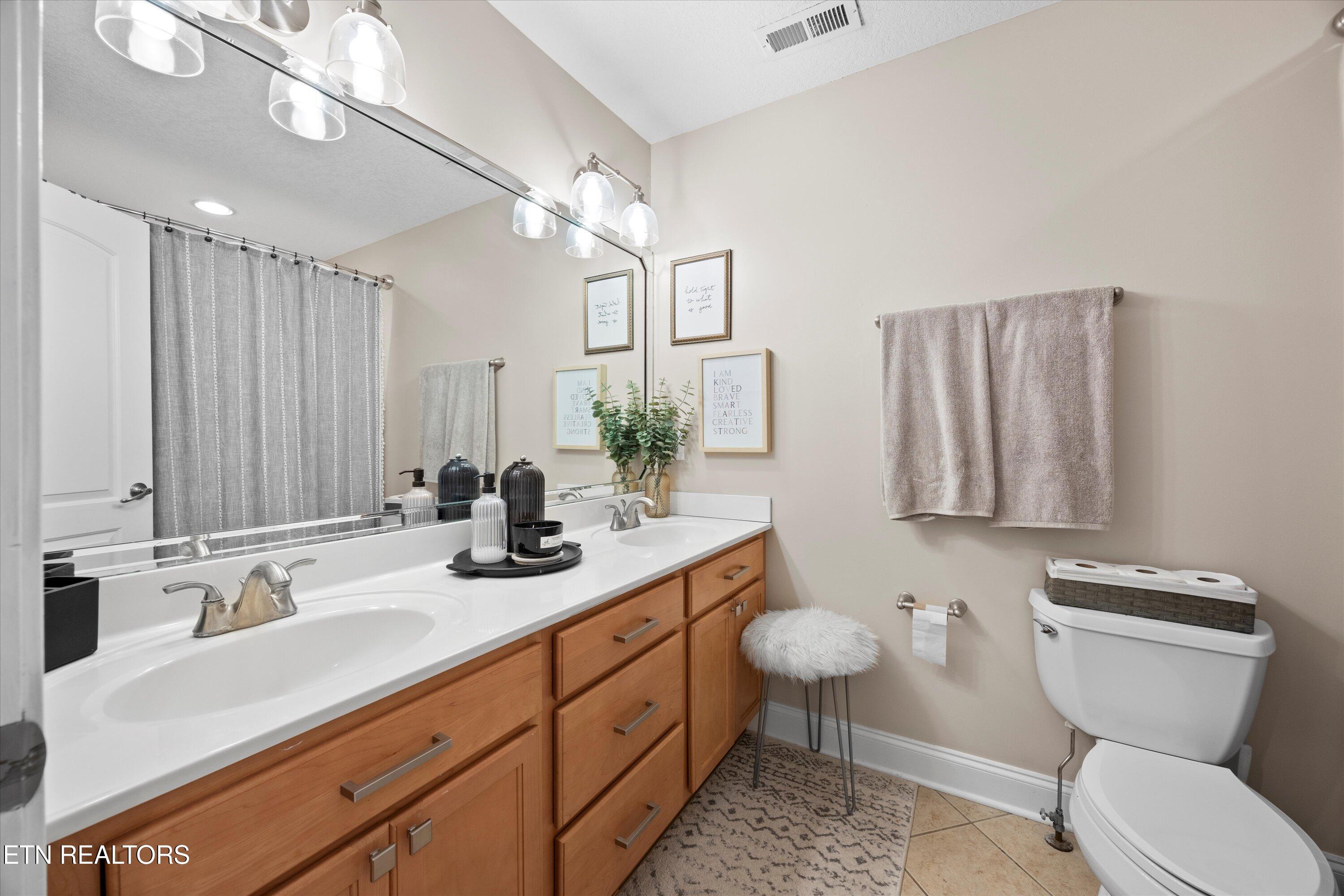 901 Crown Ridge Lane Powell TN 37849