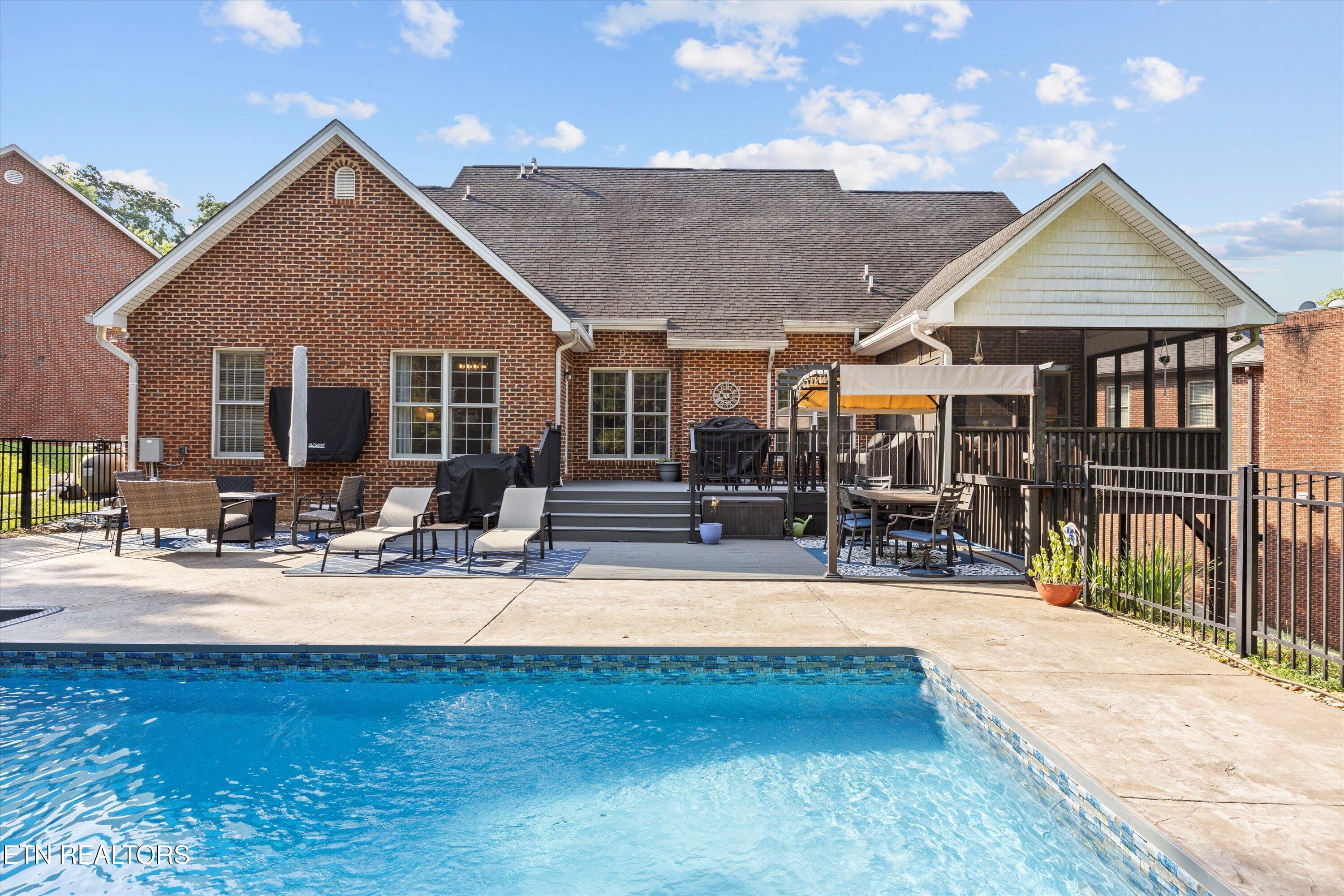 901 Crown Ridge Lane Powell TN 37849