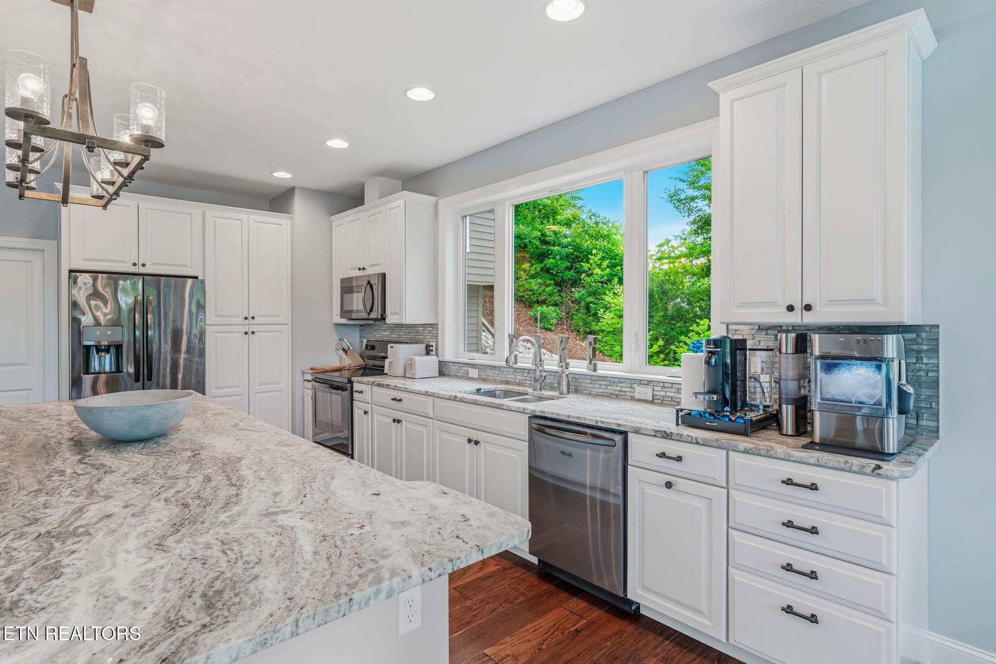 1779 Cove Pointe Road Lafollette TN 37766