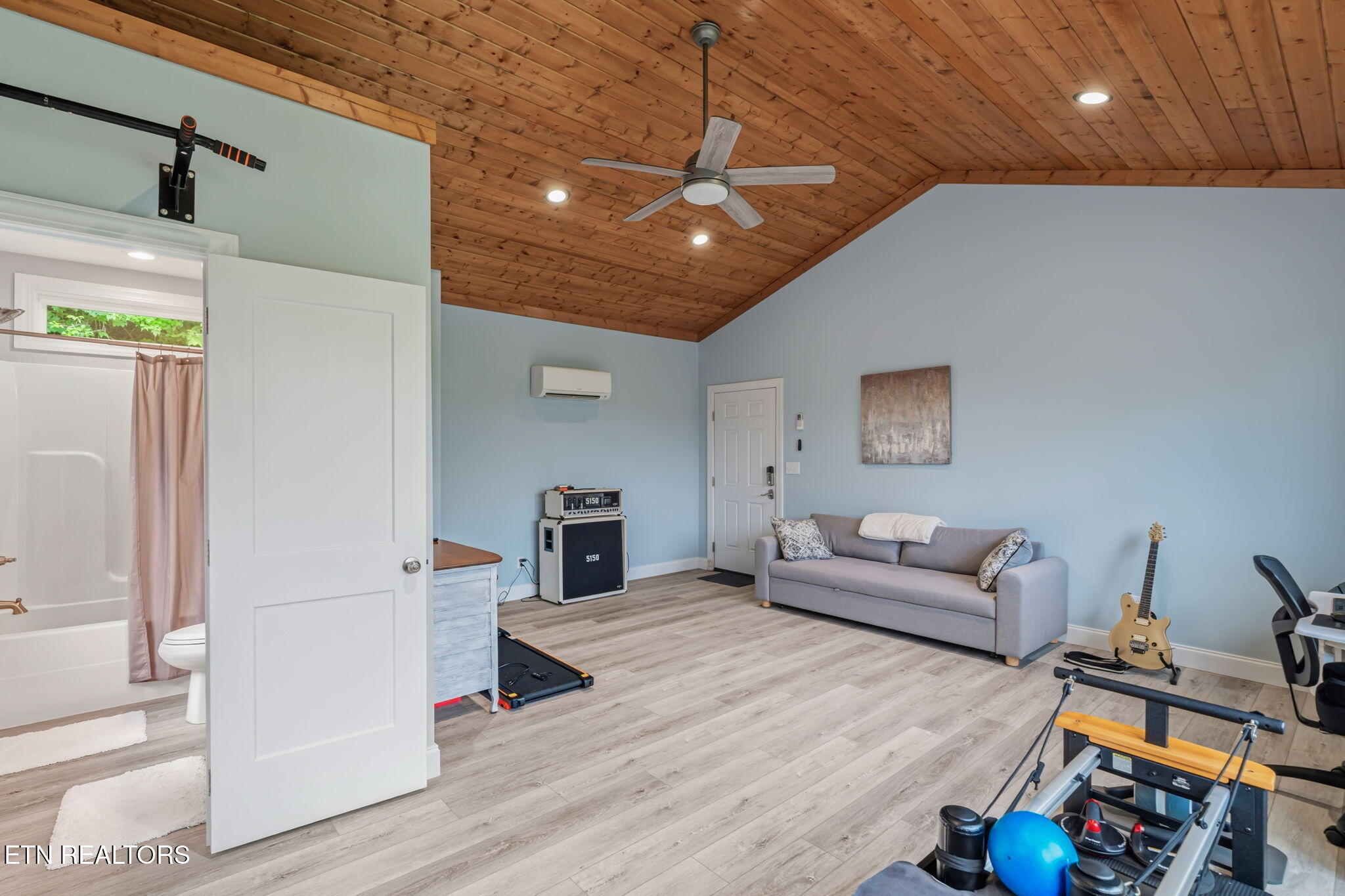 1779 Cove Pointe Road Lafollette TN 37766