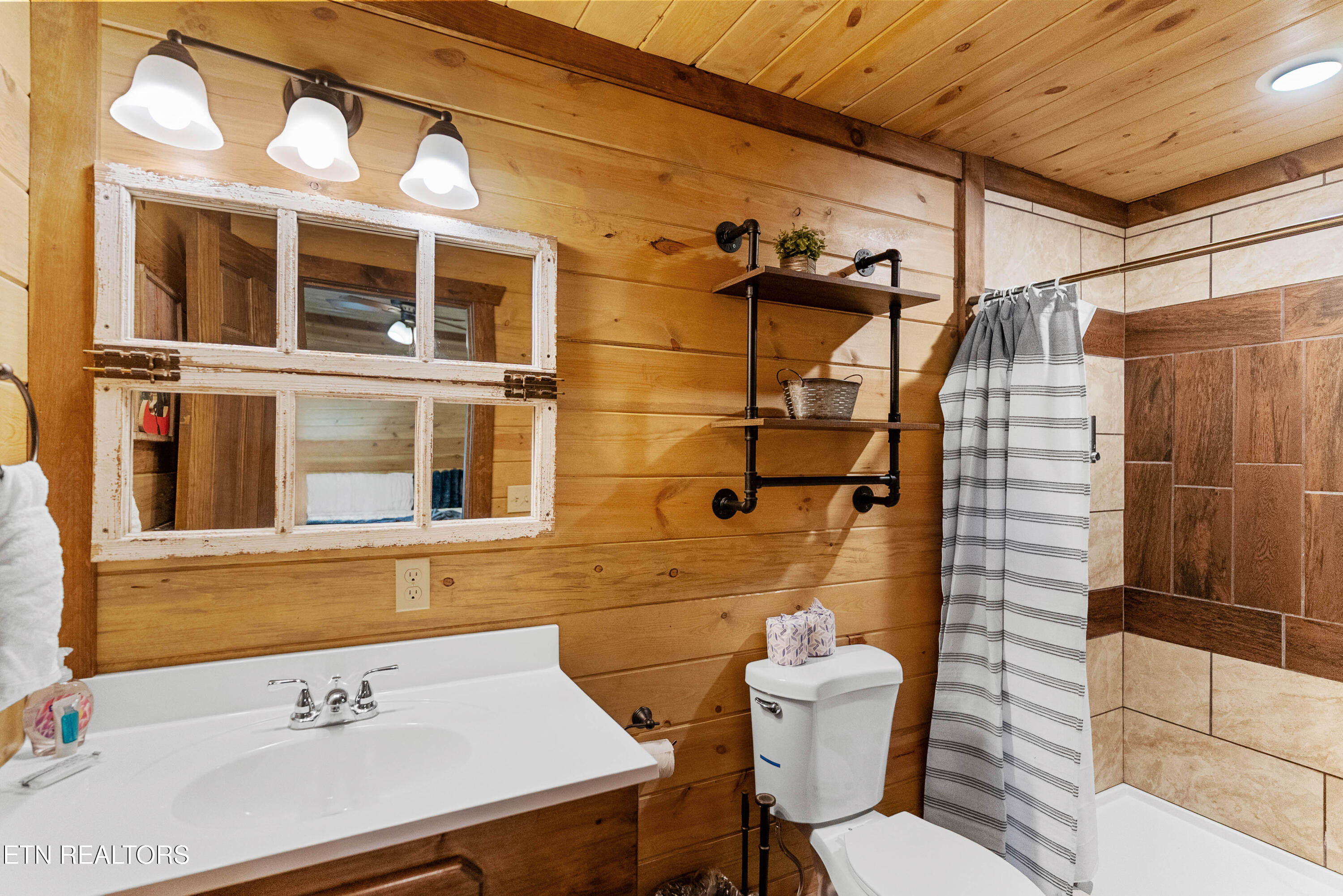 2822 Owens Ridge Way Sevierville TN 37876