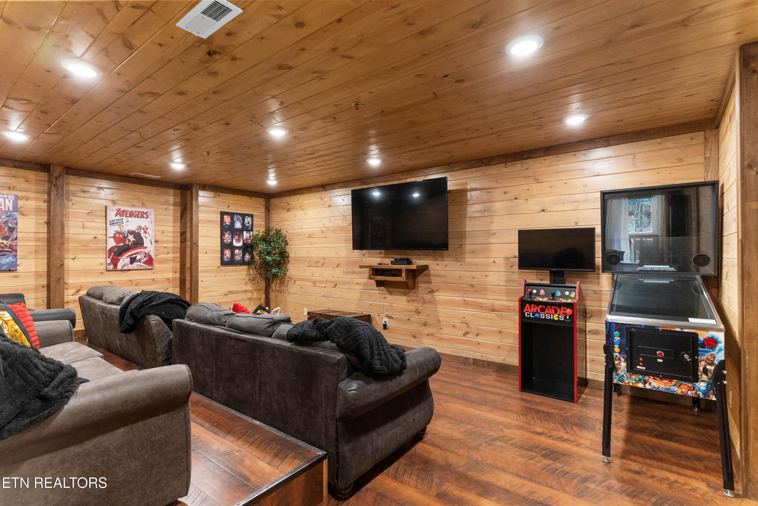 2822 Owens Ridge Way Sevierville TN 37876
