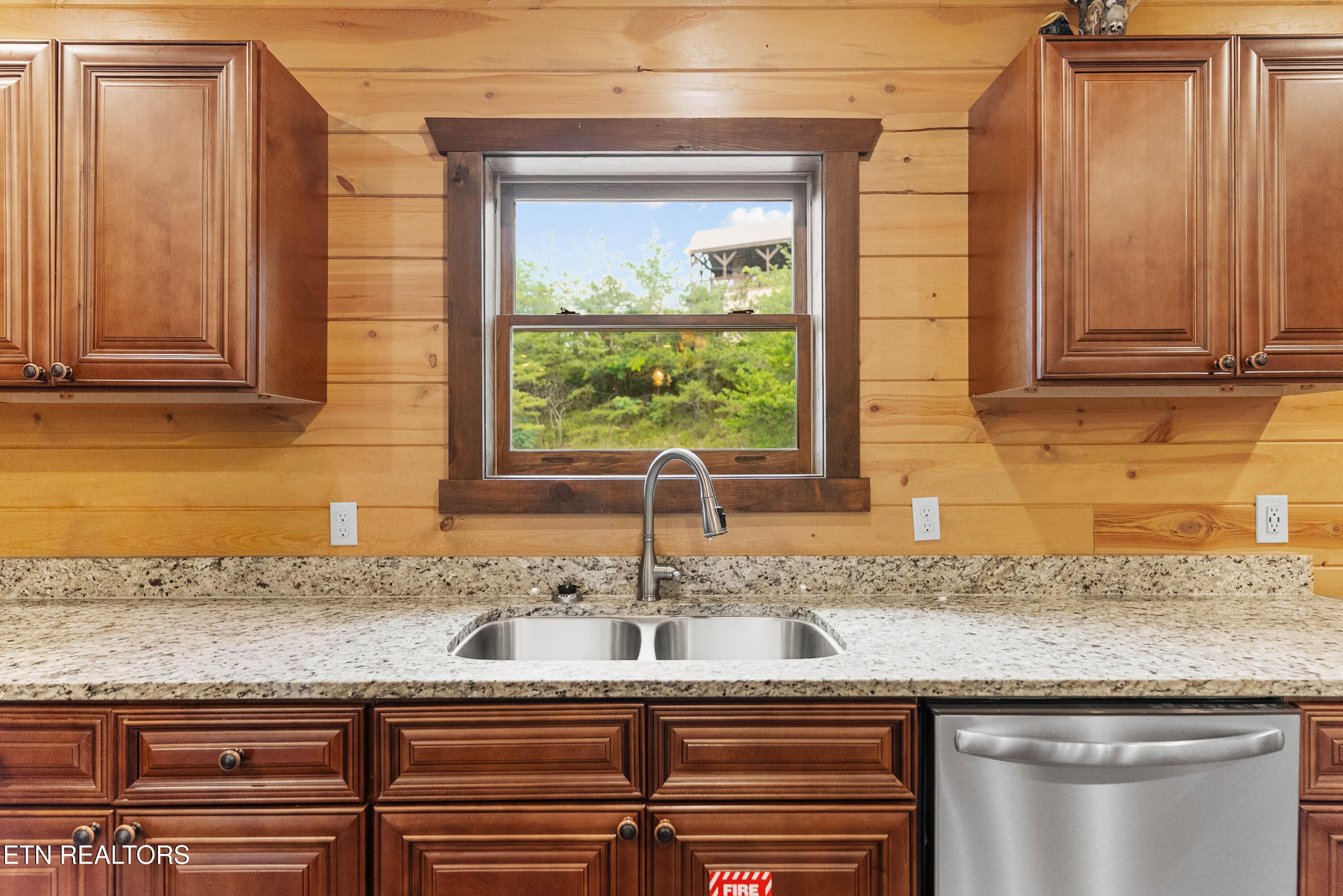2822 Owens Ridge Way Sevierville TN 37876