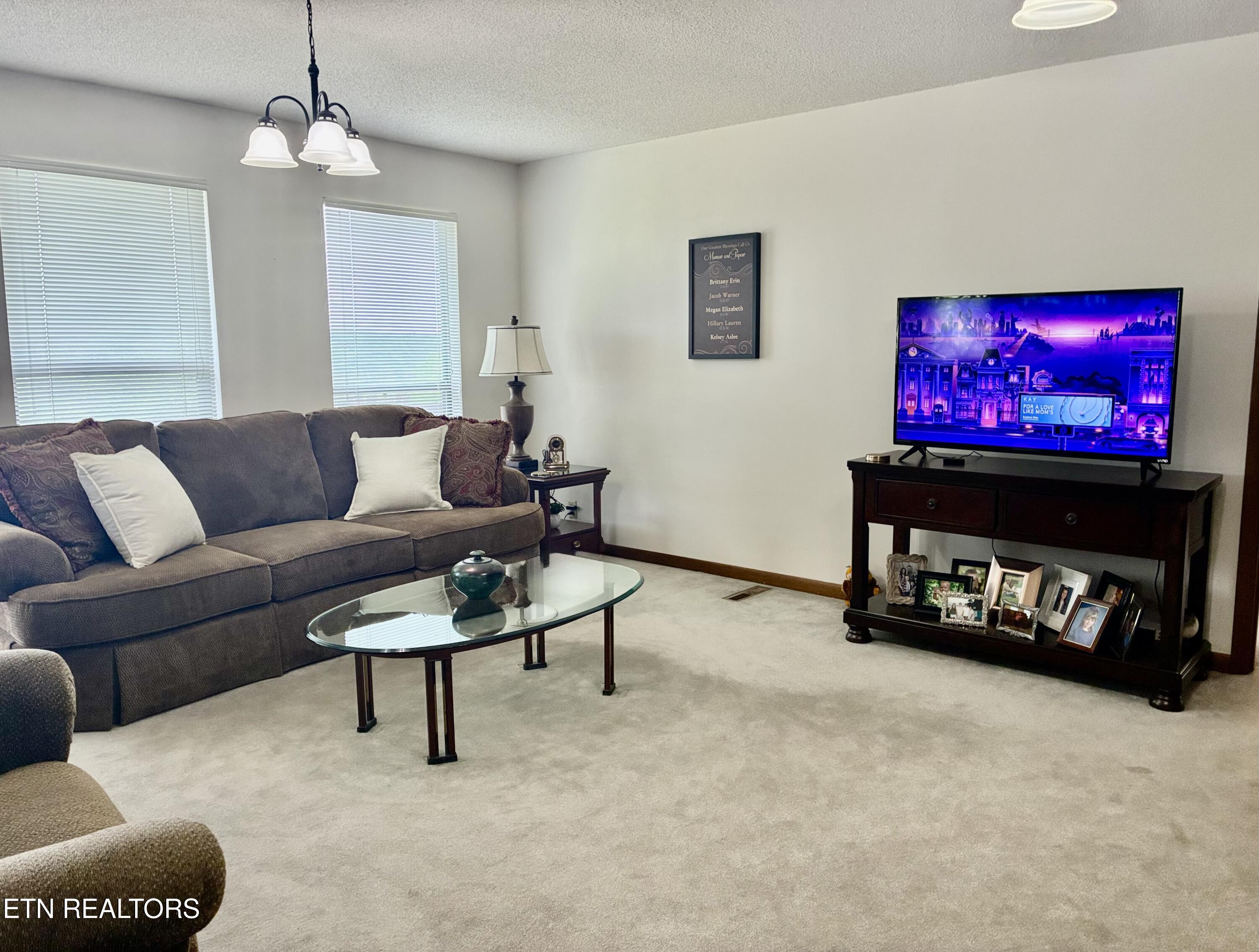 536 Top Lane Seymour TN 37865