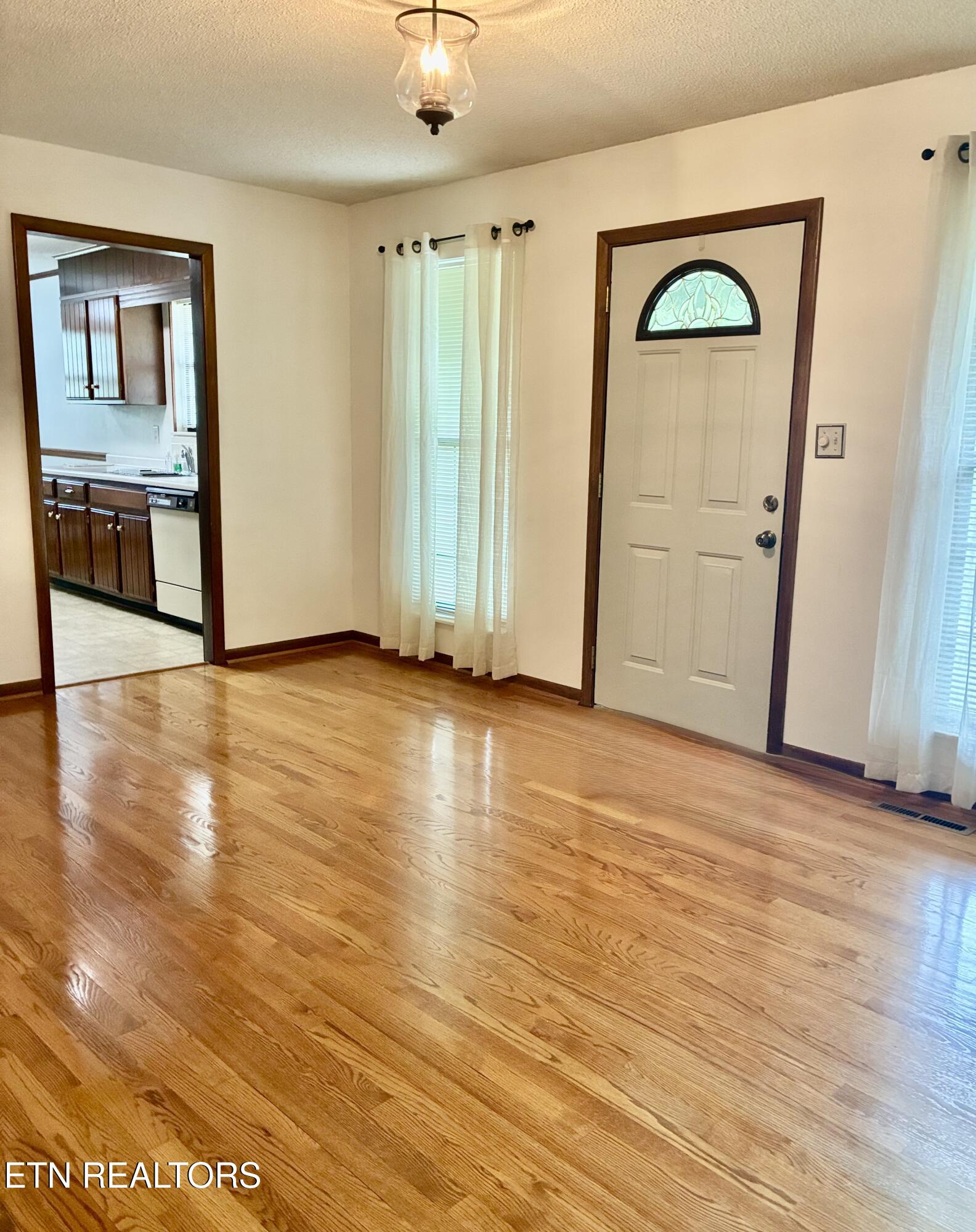 536 Top Lane Seymour TN 37865