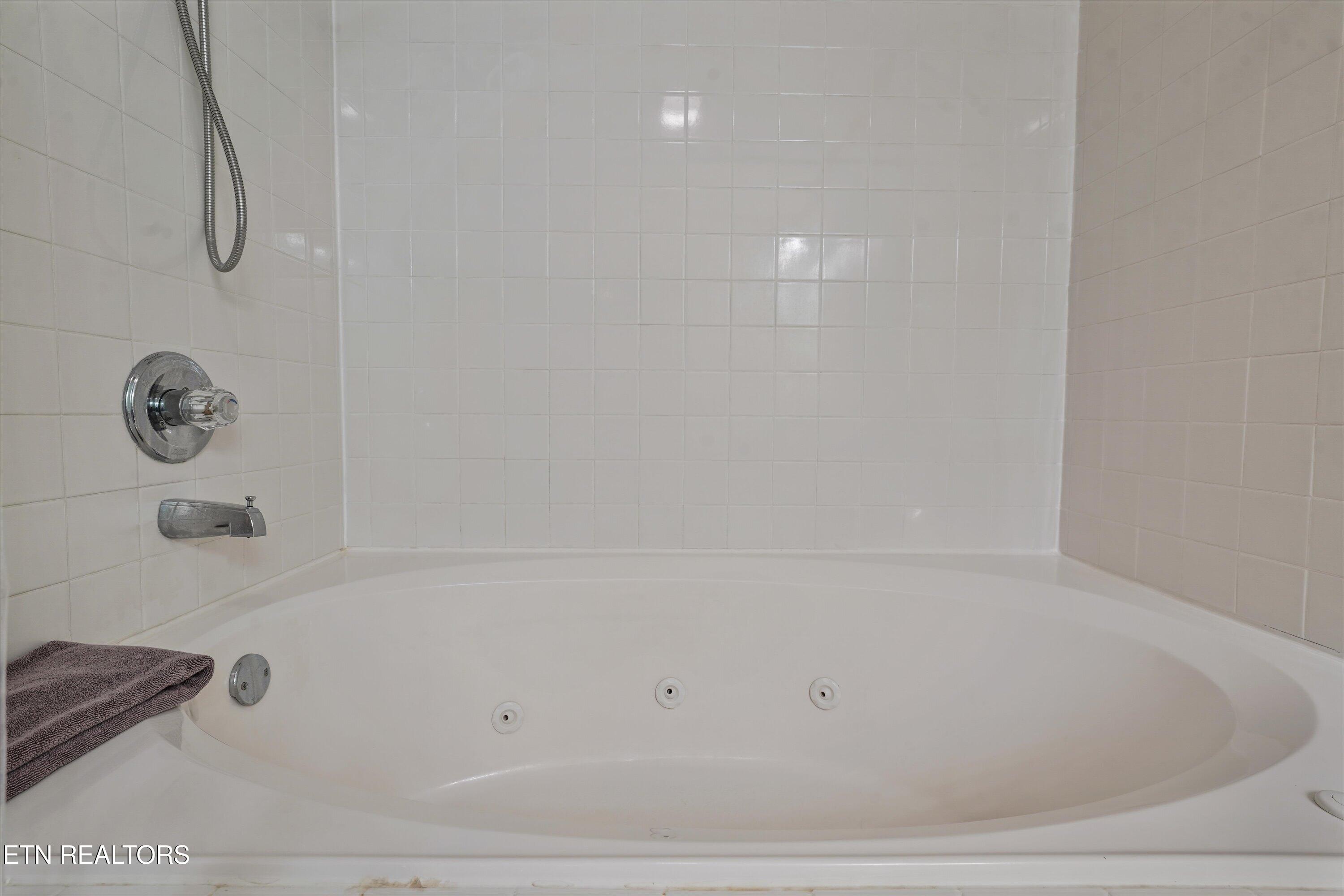 2624 Blanket Mountain Way Sevierville TN 37862