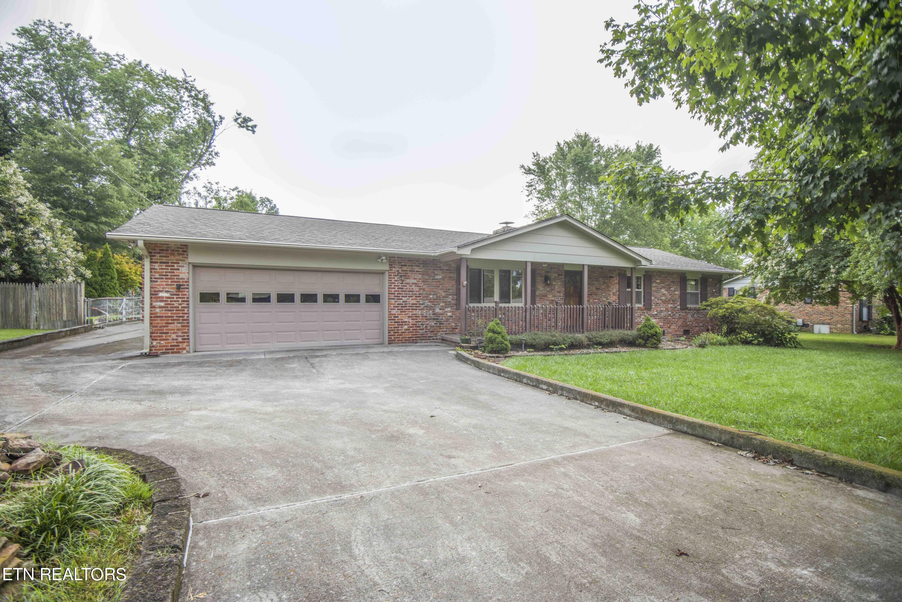 732 Cessna Road Knoxville TN 37919