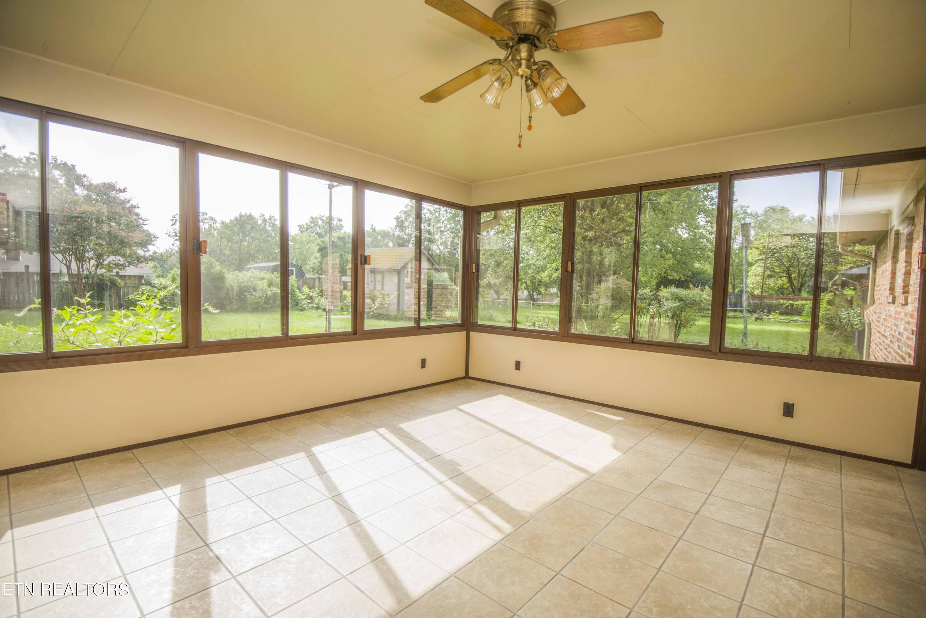 732 Cessna Road Knoxville TN 37919