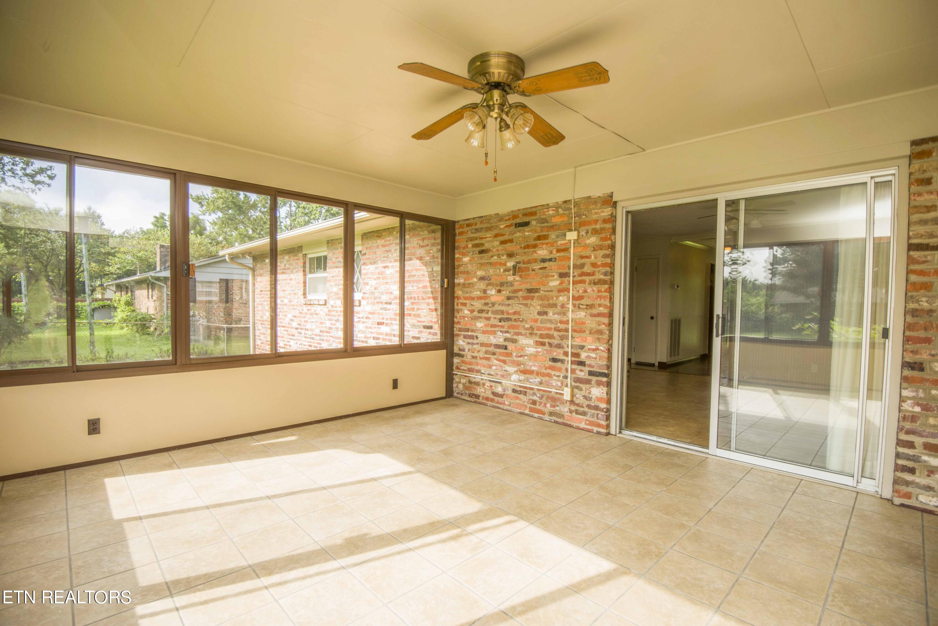 732 Cessna Road Knoxville TN 37919