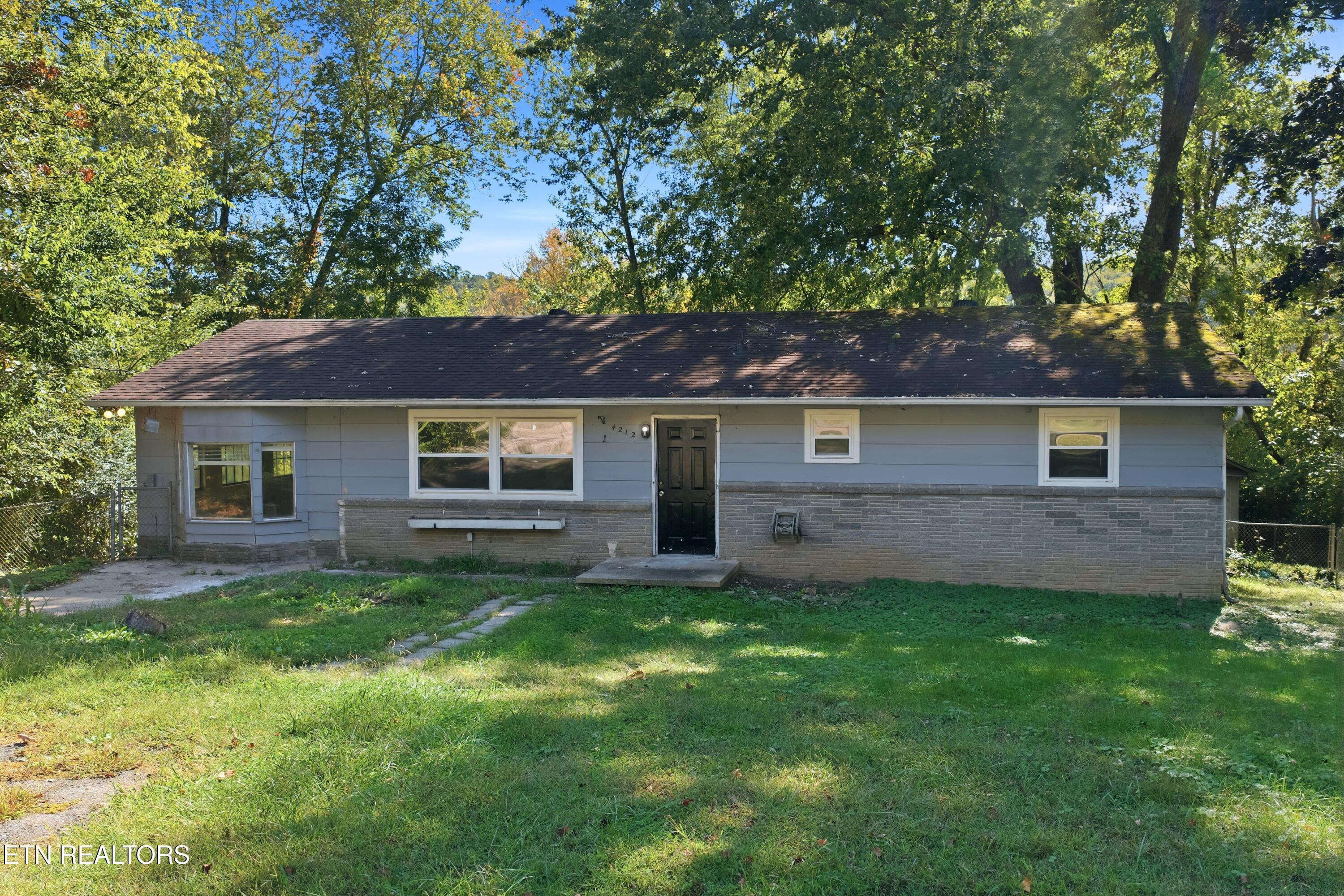 4212 O'hara Drive Knoxville TN 37918
