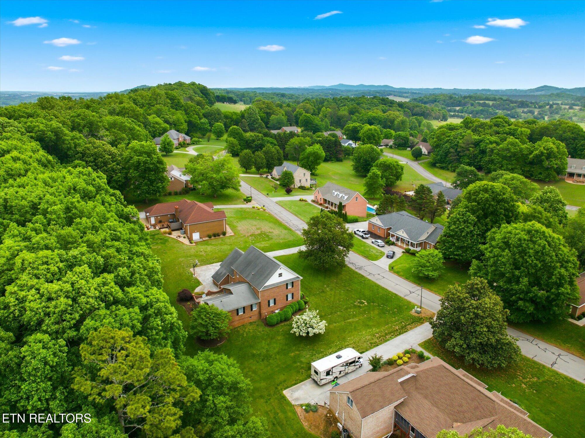 3006 Hawthorne Street Athens TN 37303