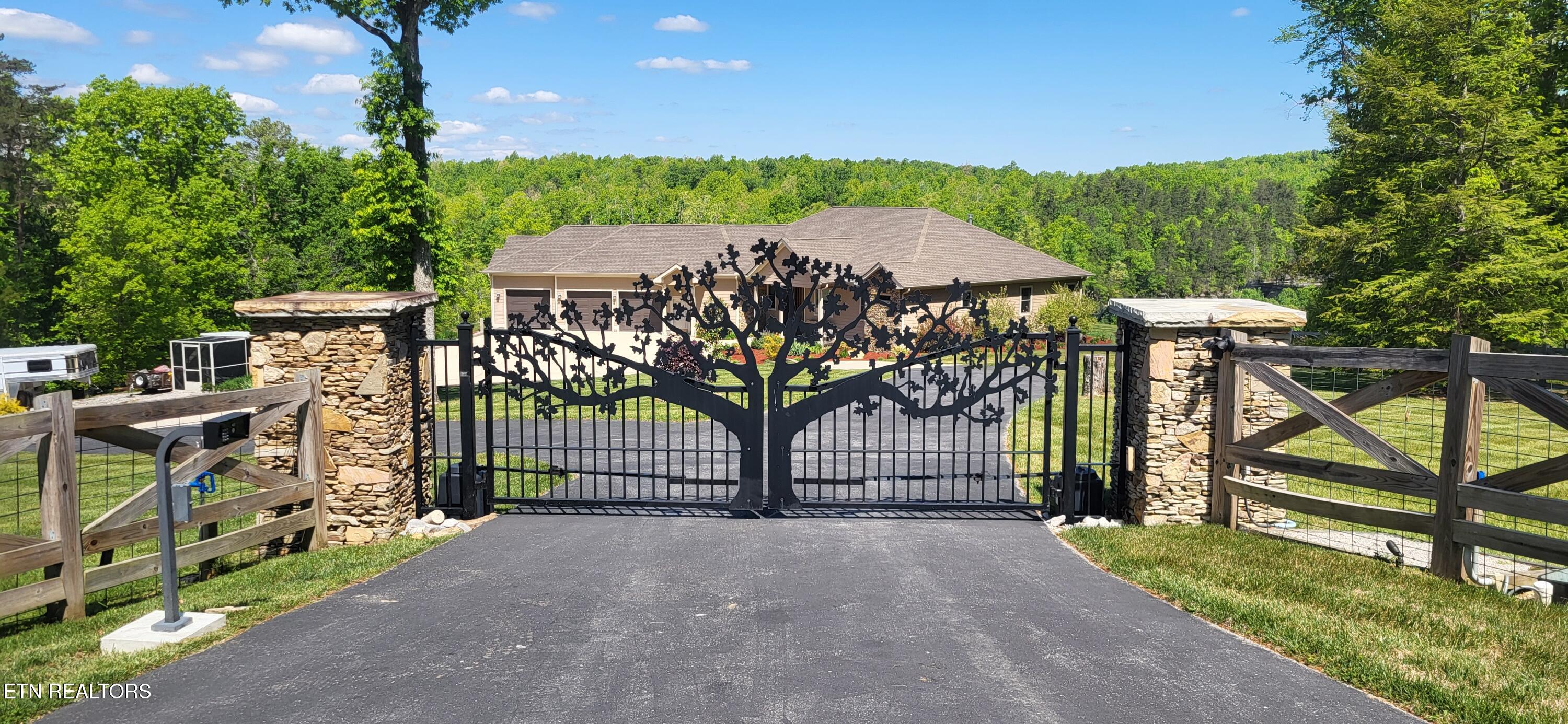 179 Eagle Bluff Jamestown TN 38556