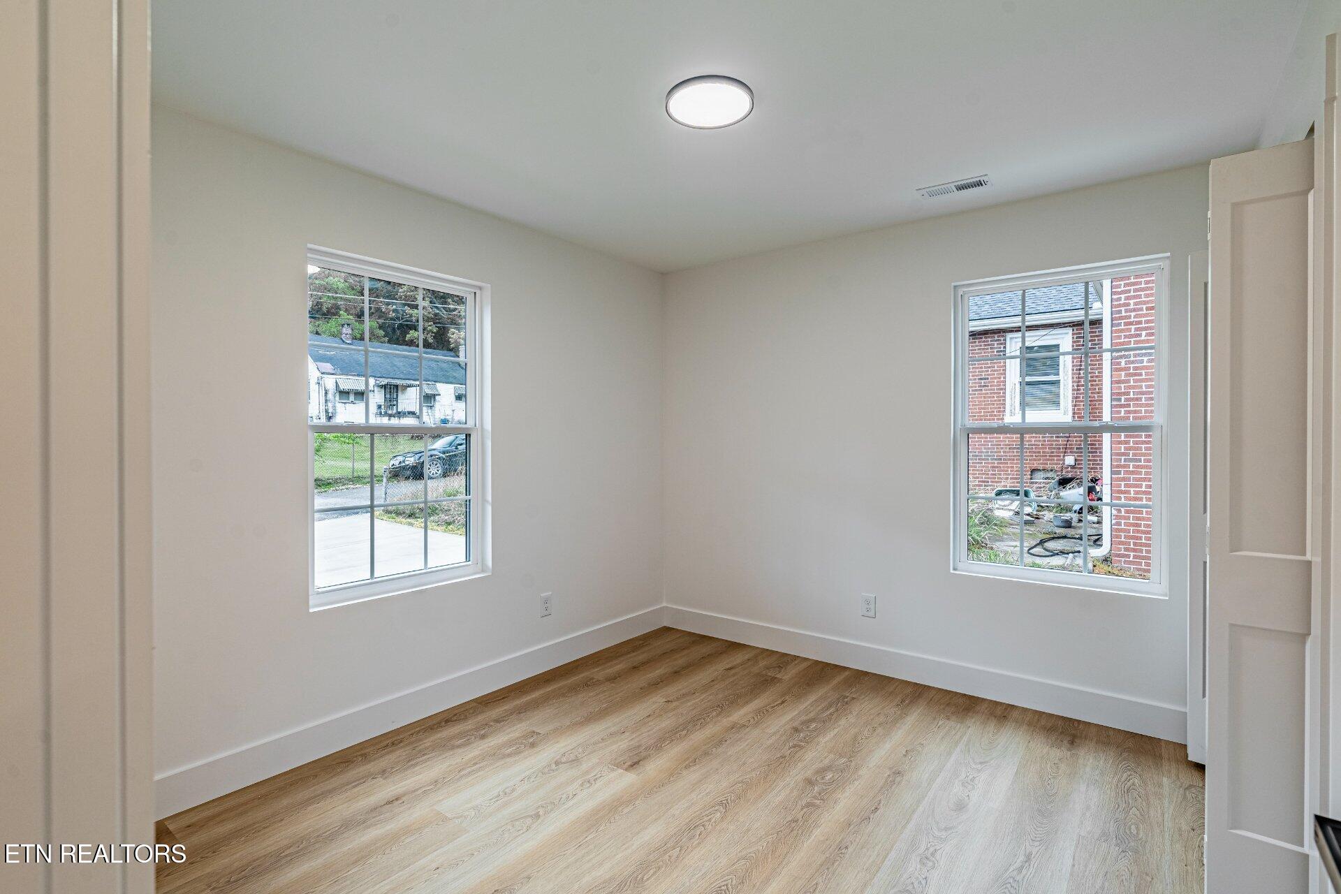 1130 Adcock Avenue Knoxville TN 37921