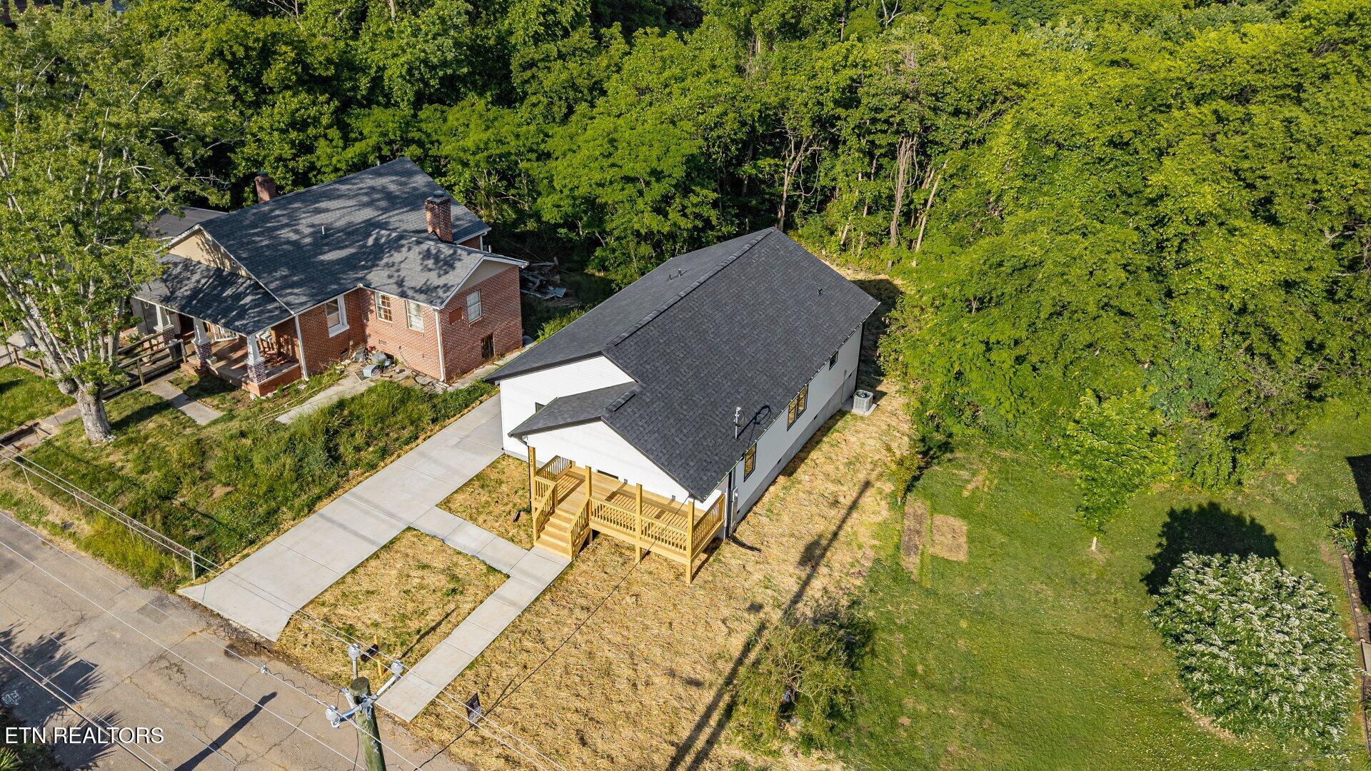 1130 Adcock Avenue Knoxville TN 37921
