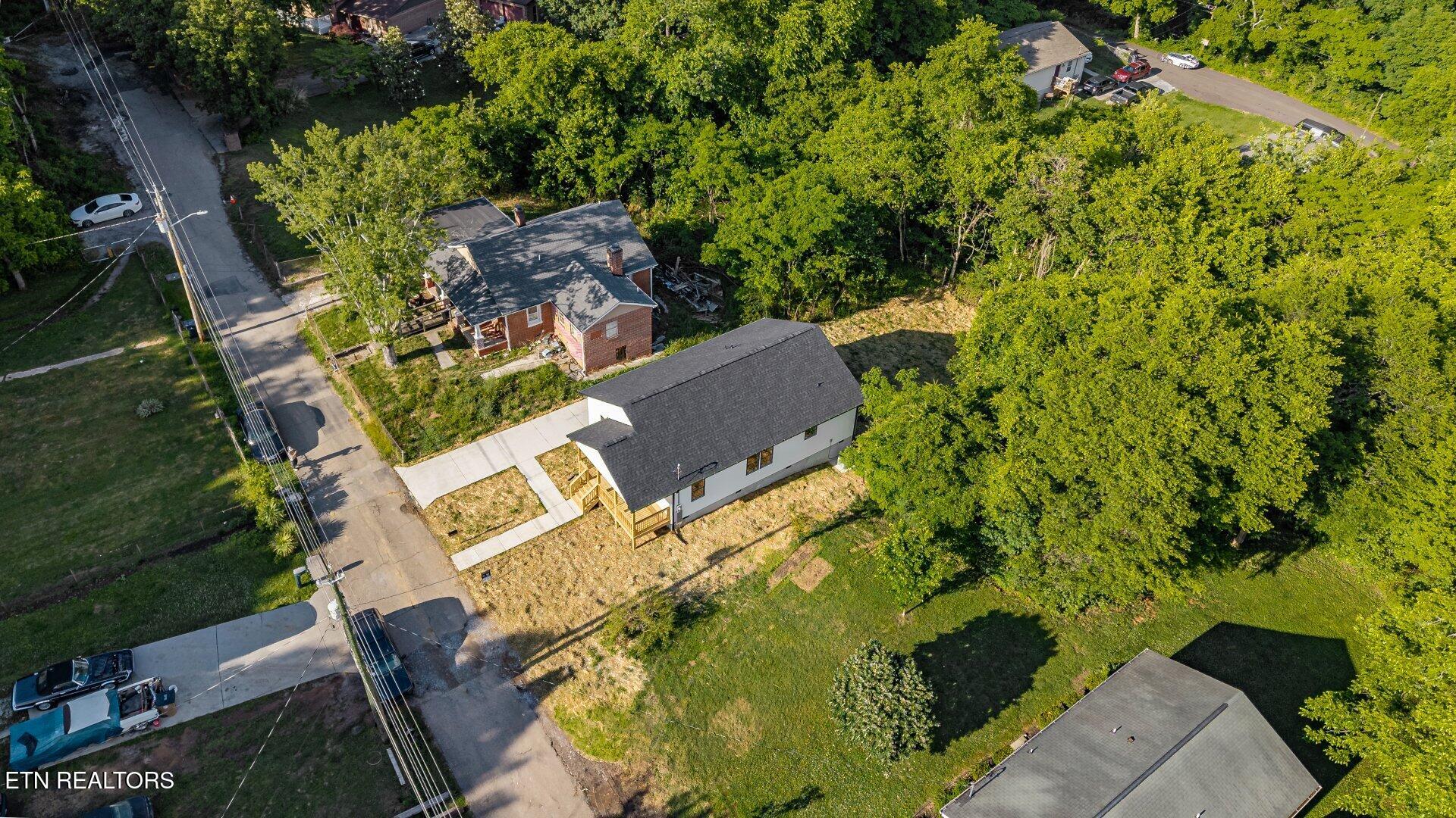 1130 Adcock Avenue Knoxville TN 37921