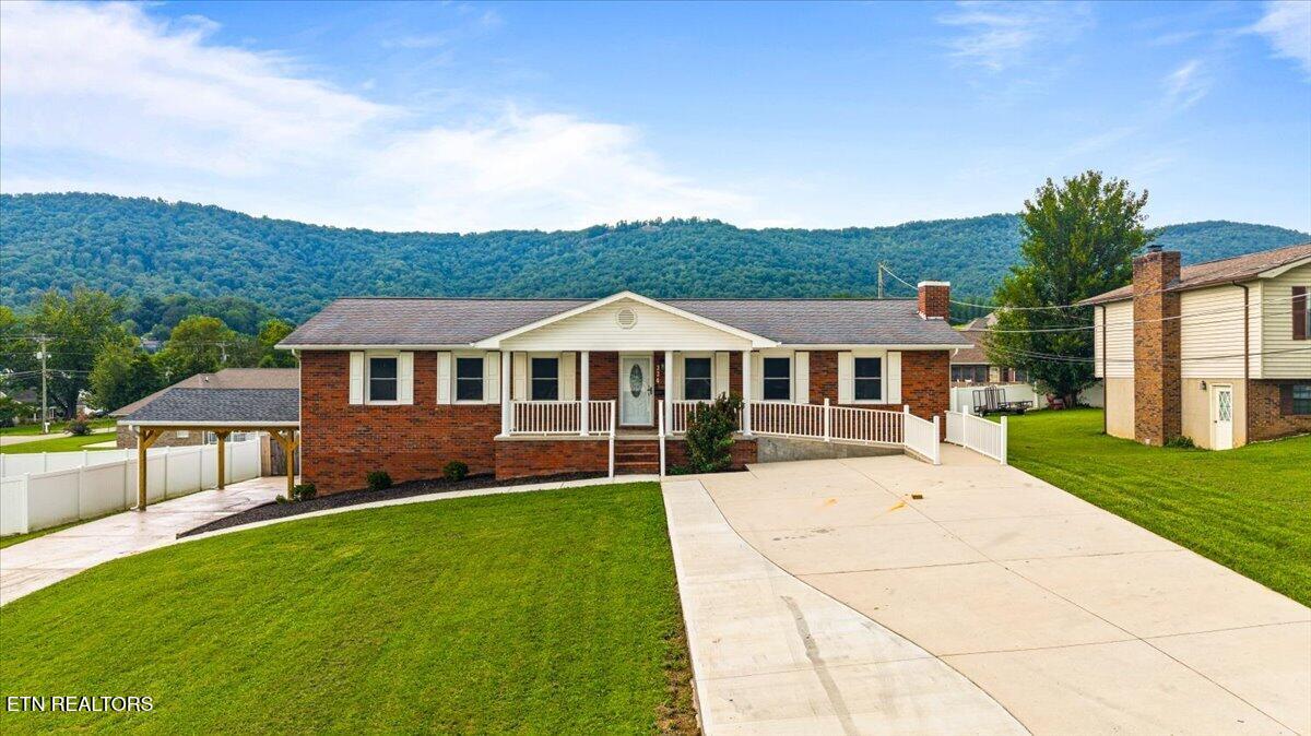 334 Indian Mound Circle Jacksboro TN 37757