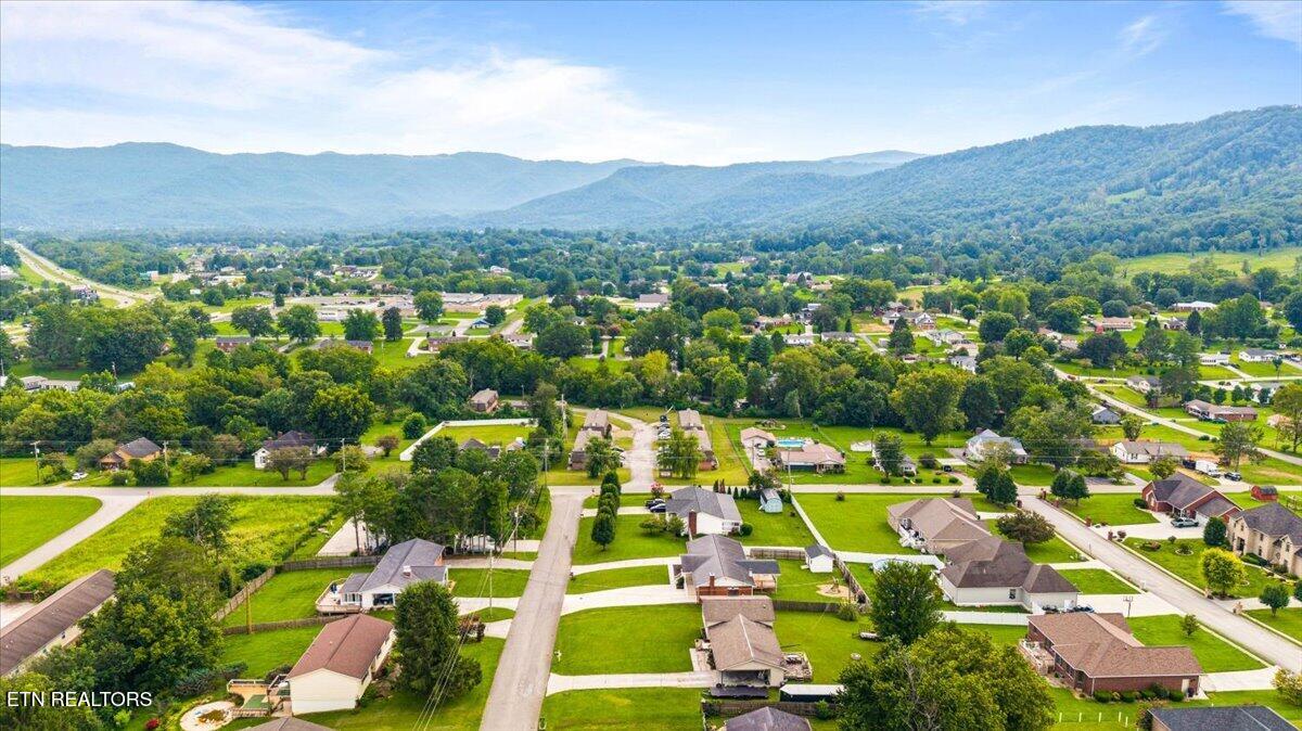 334 Indian Mound Circle Jacksboro TN 37757