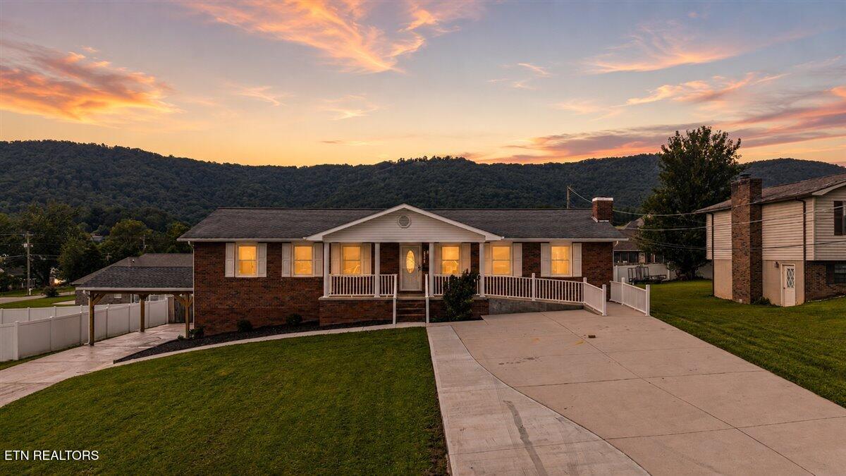 334 Indian Mound Circle Jacksboro TN 37757