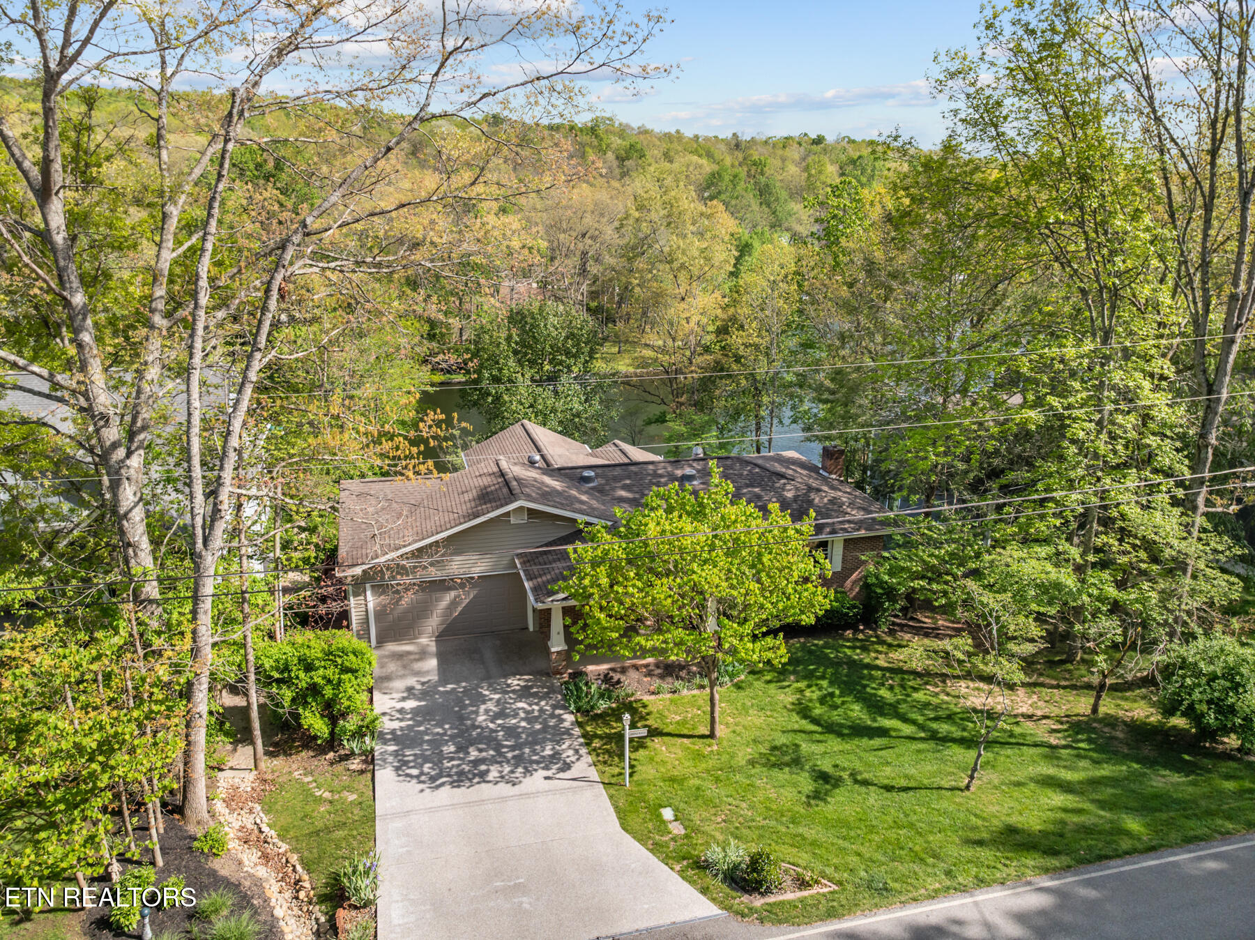 169 Ivy Brook Lane Crossville TN 38558