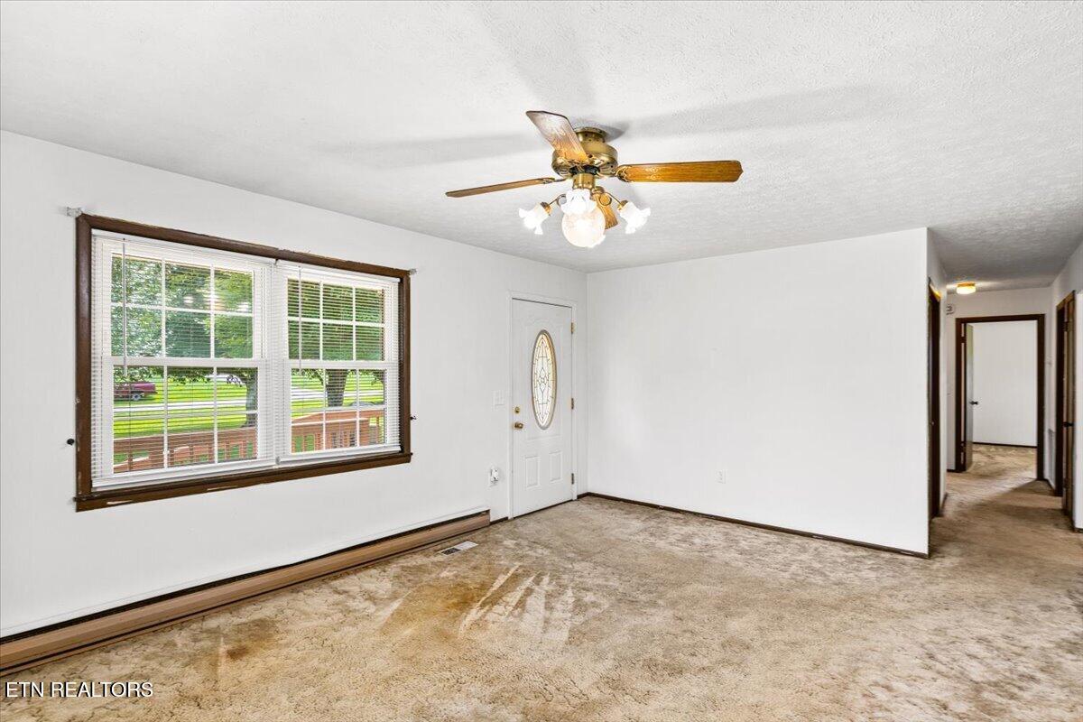 227 Higdon Lane Lafollette TN 37766