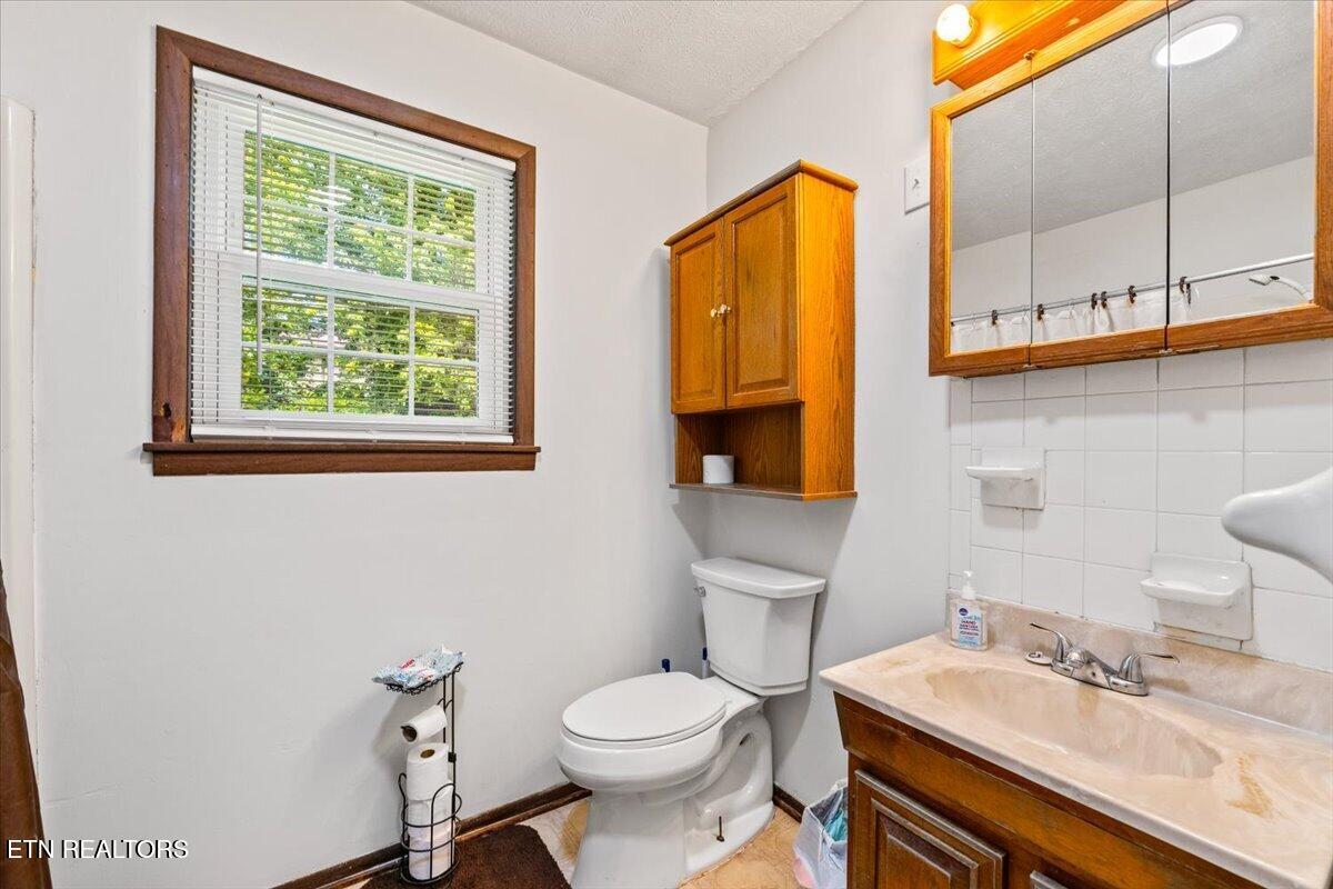227 Higdon Lane Lafollette TN 37766