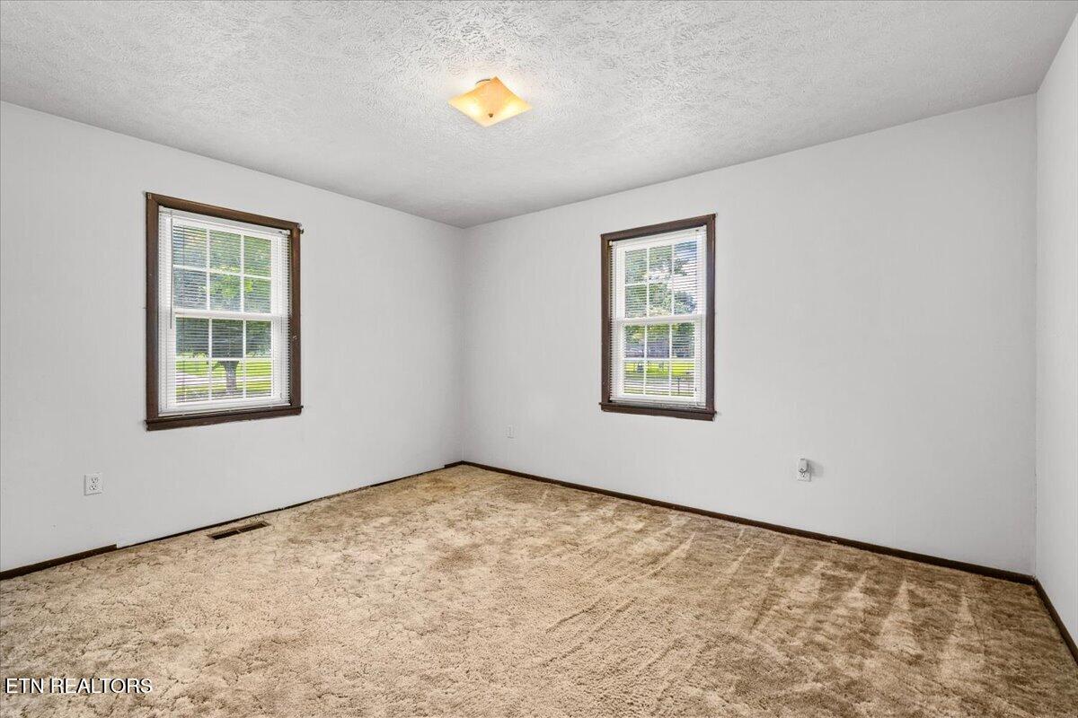 227 Higdon Lane Lafollette TN 37766