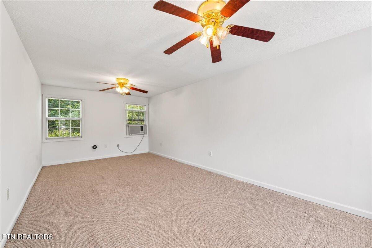 227 Higdon Lane Lafollette TN 37766