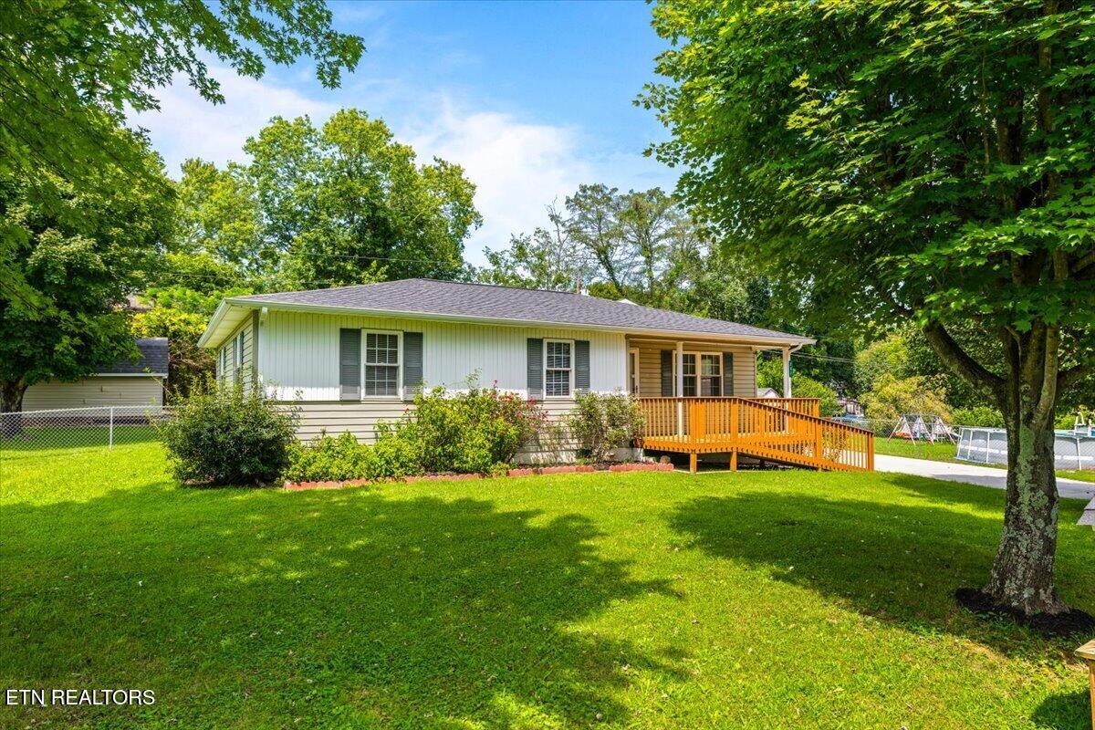 227 Higdon Lane Lafollette TN 37766