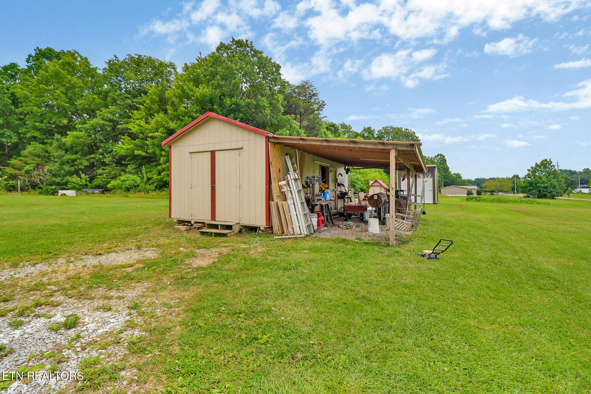 1932 Pomona Road Crossville TN 38571