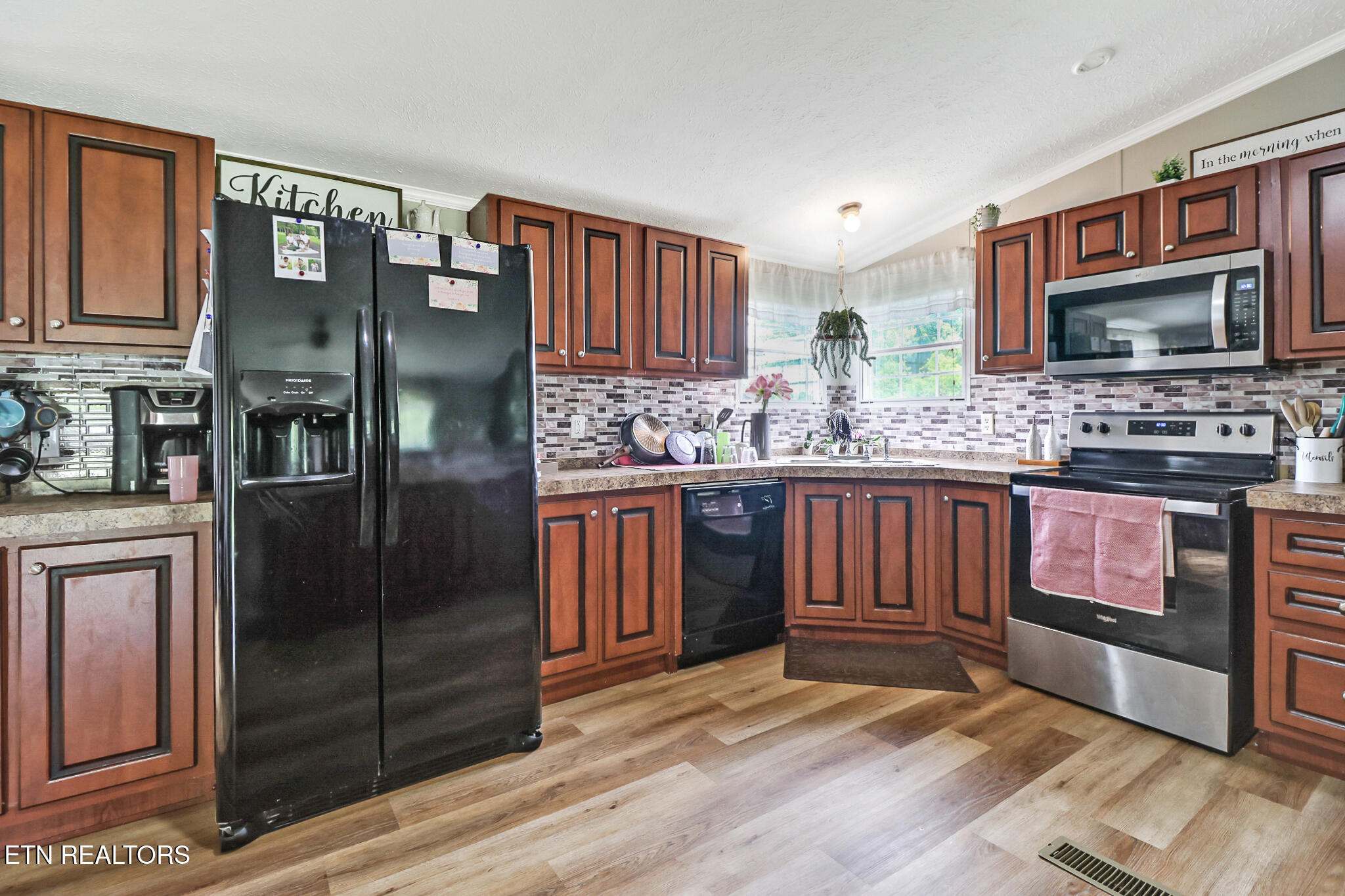 1932 Pomona Road Crossville TN 38571