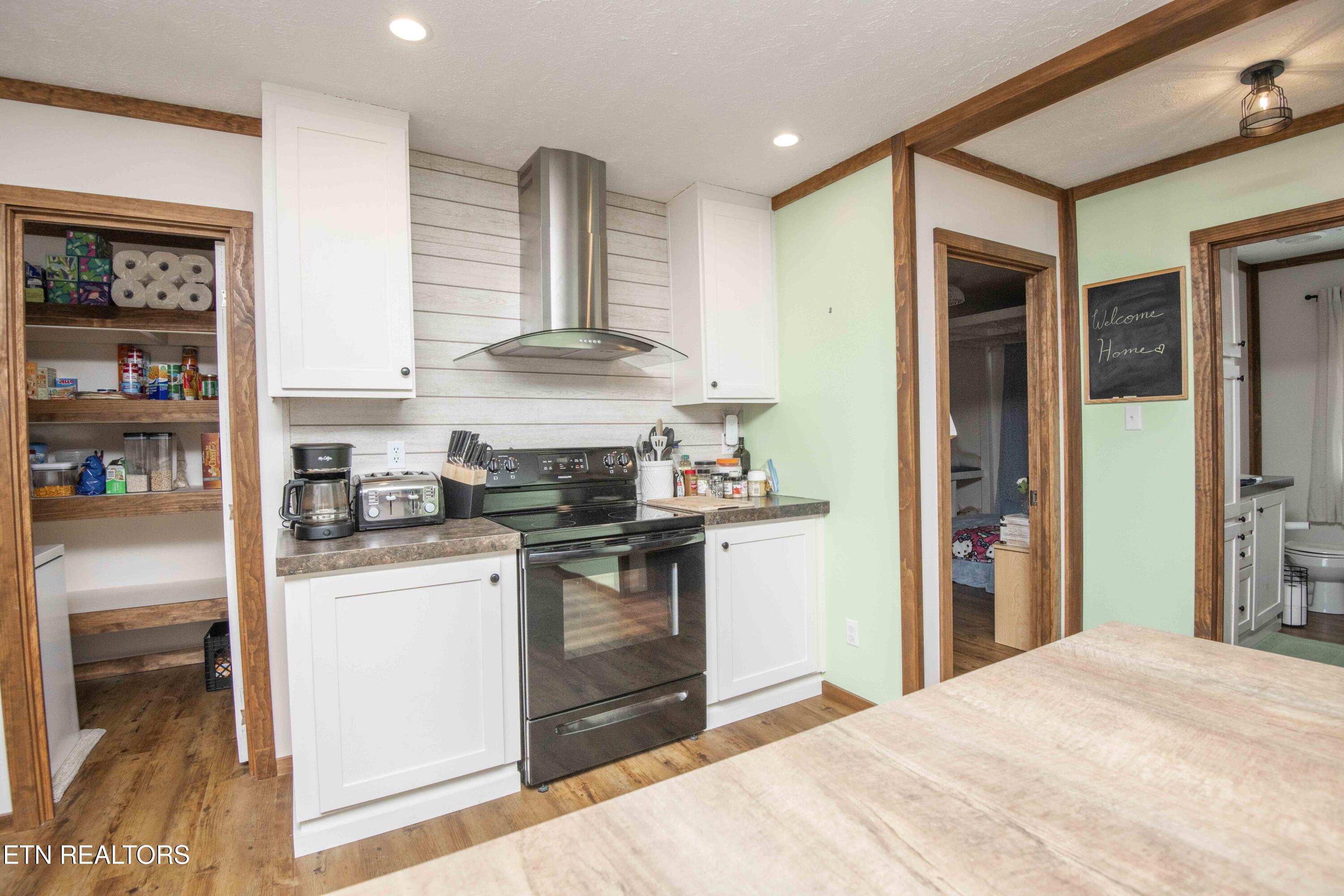 2744 Maplecrest Lane Sevierville TN 37876