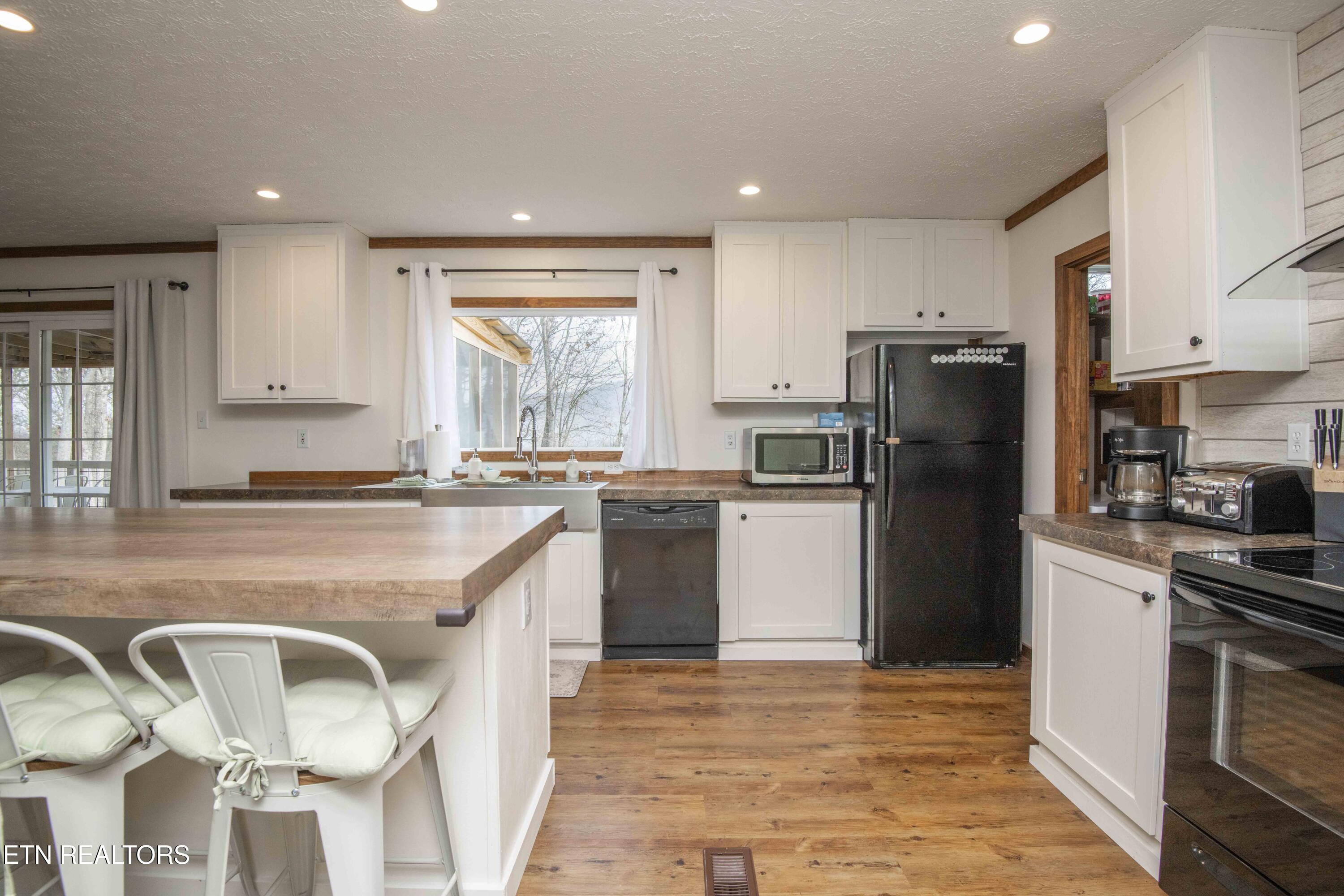 2744 Maplecrest Lane Sevierville TN 37876