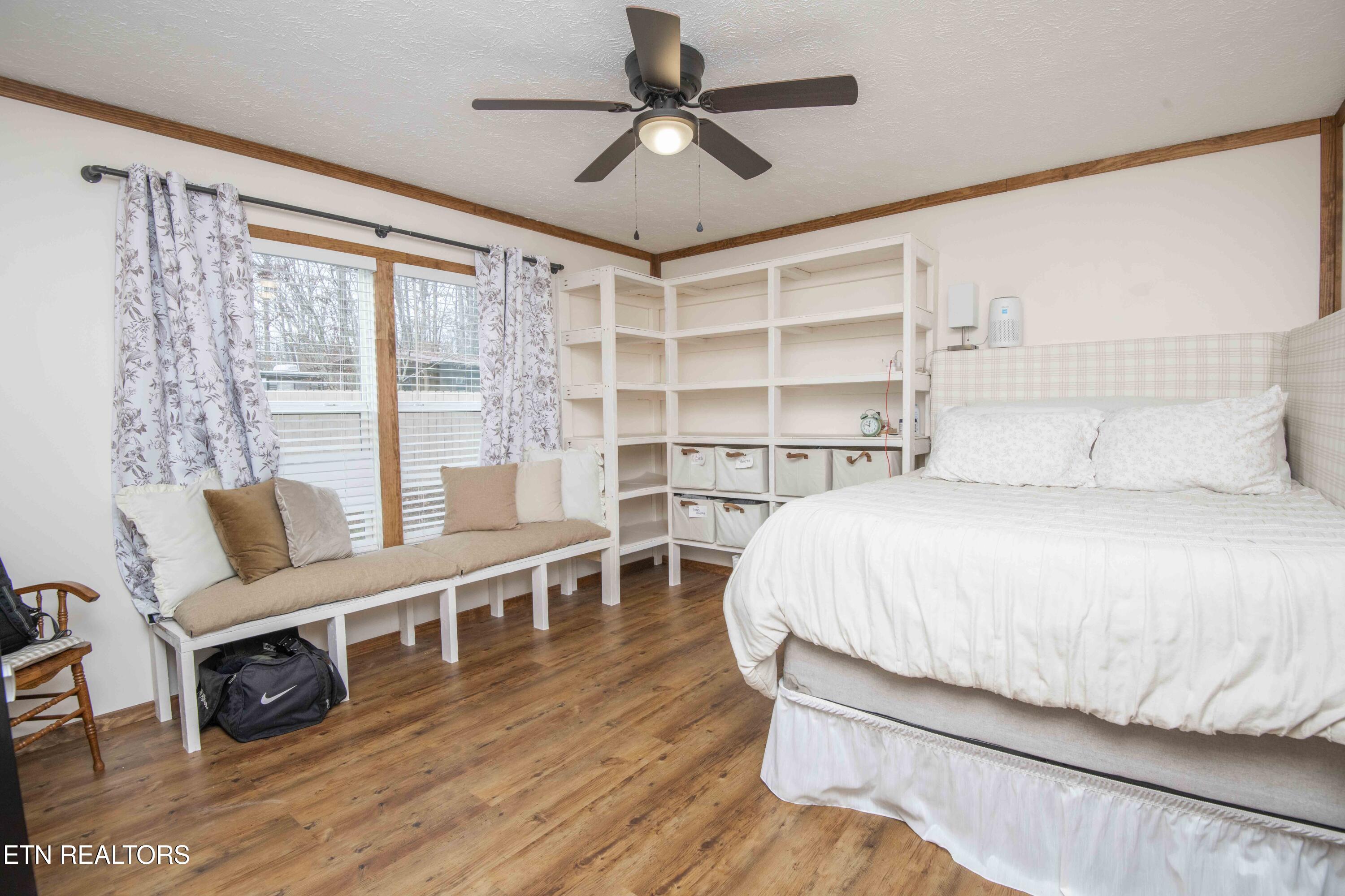 2744 Maplecrest Lane Sevierville TN 37876