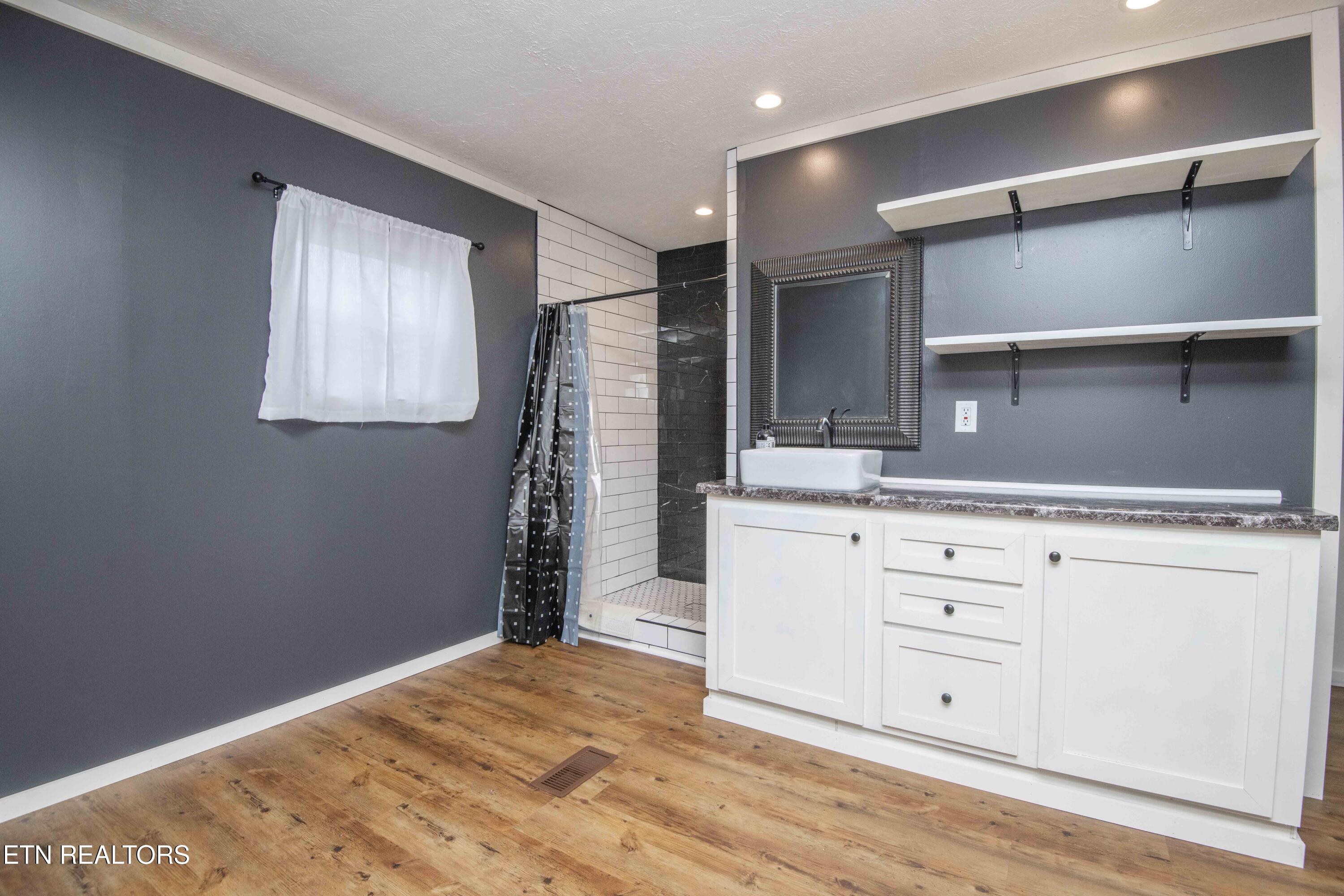 2744 Maplecrest Lane Sevierville TN 37876